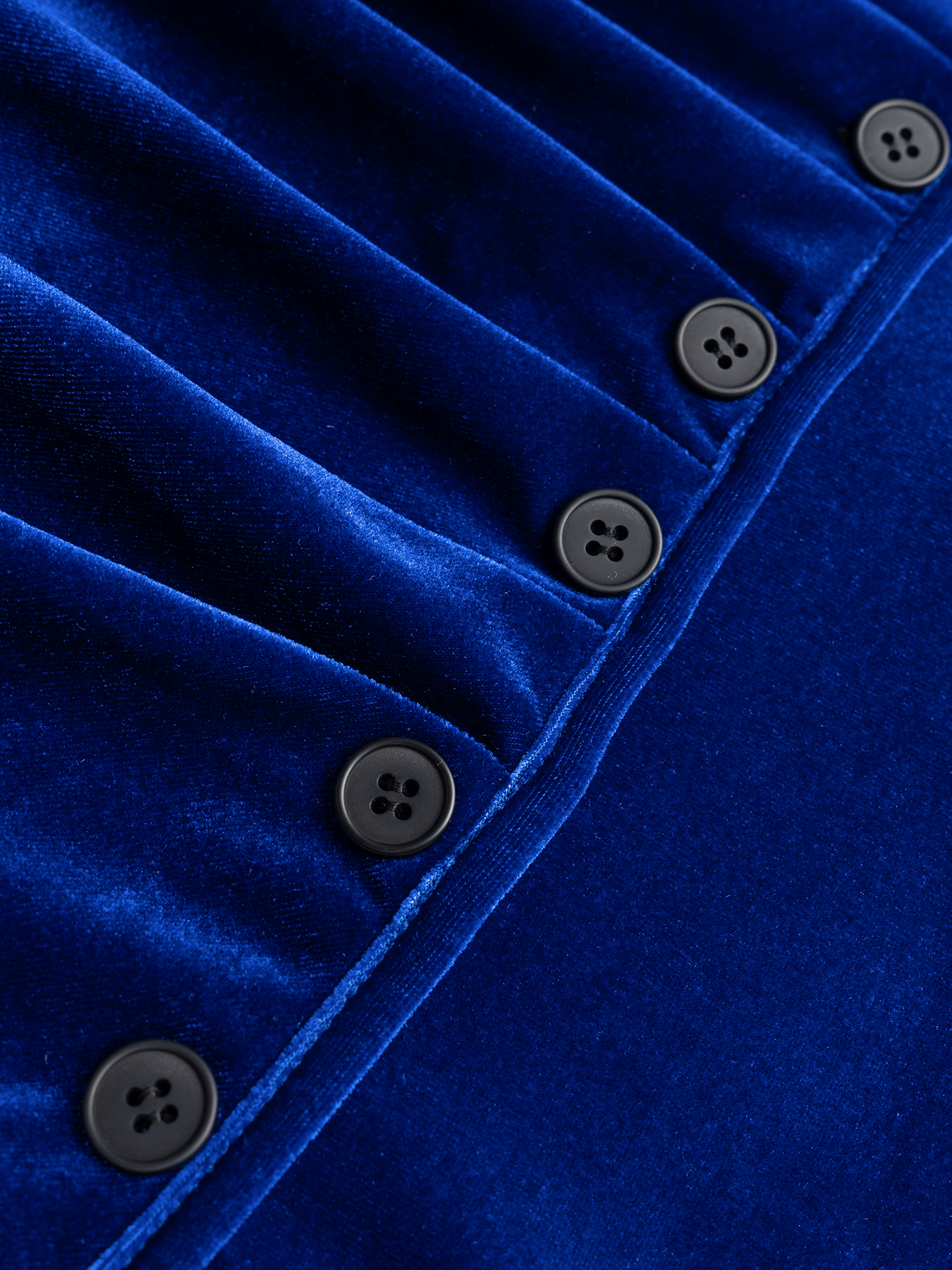 Woman's Royal Blue Velvet Collared V-Neck Long Sleeve Ruched Slit Dress