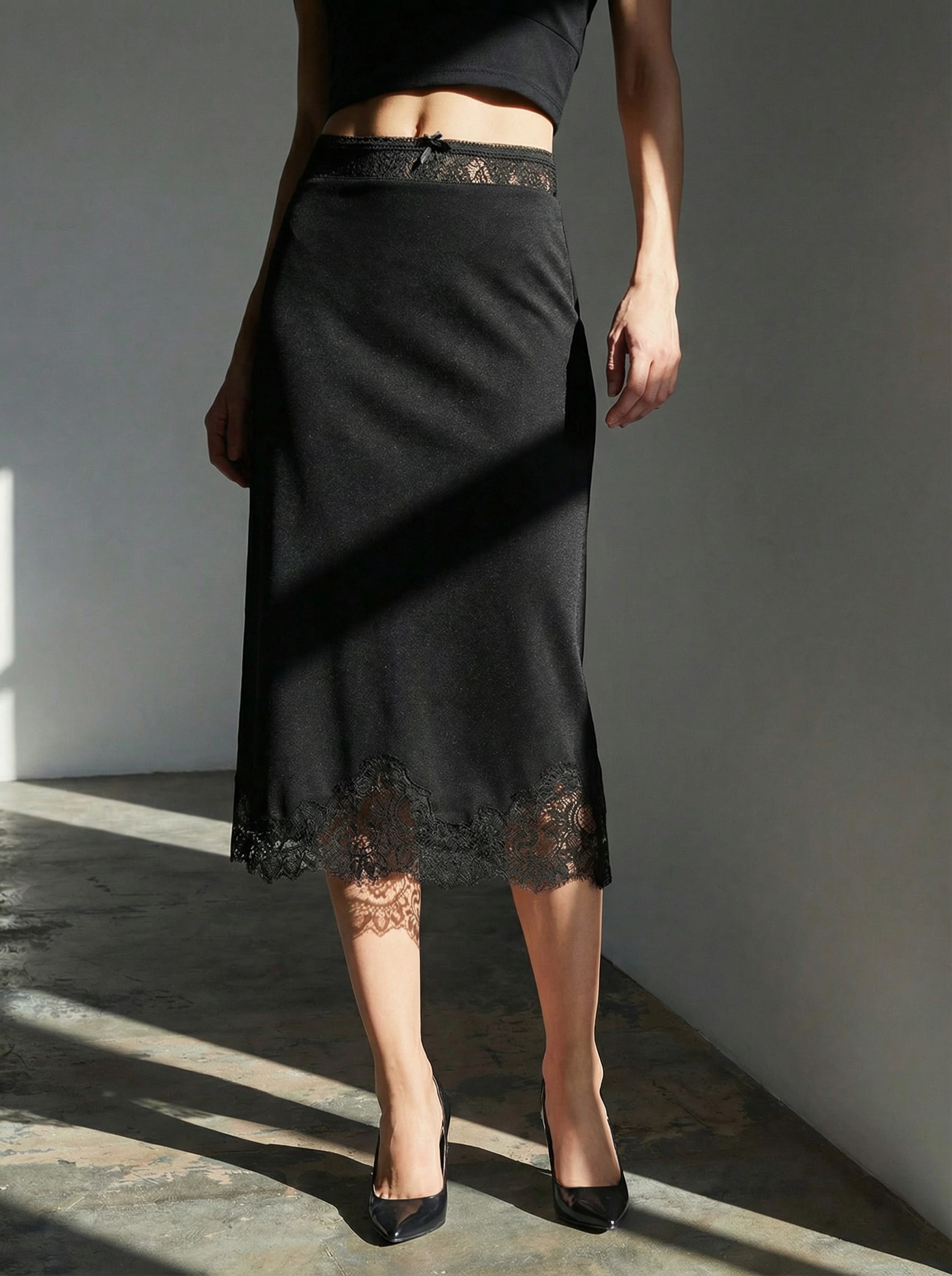 2026 Spring/Summer New Style Fashion Commuting Lace Splicing Waist and Hem Slim-fit Midi Skirt