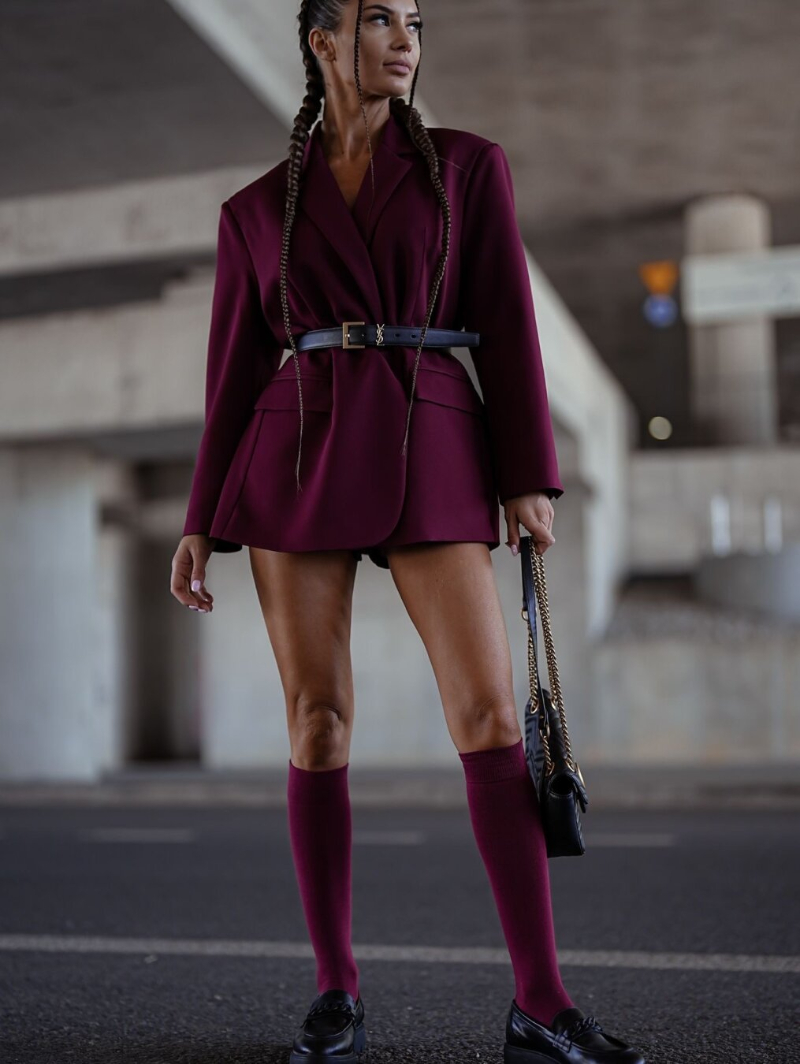 Woman's Oversized Blazer with Lapel and Pocket Detail