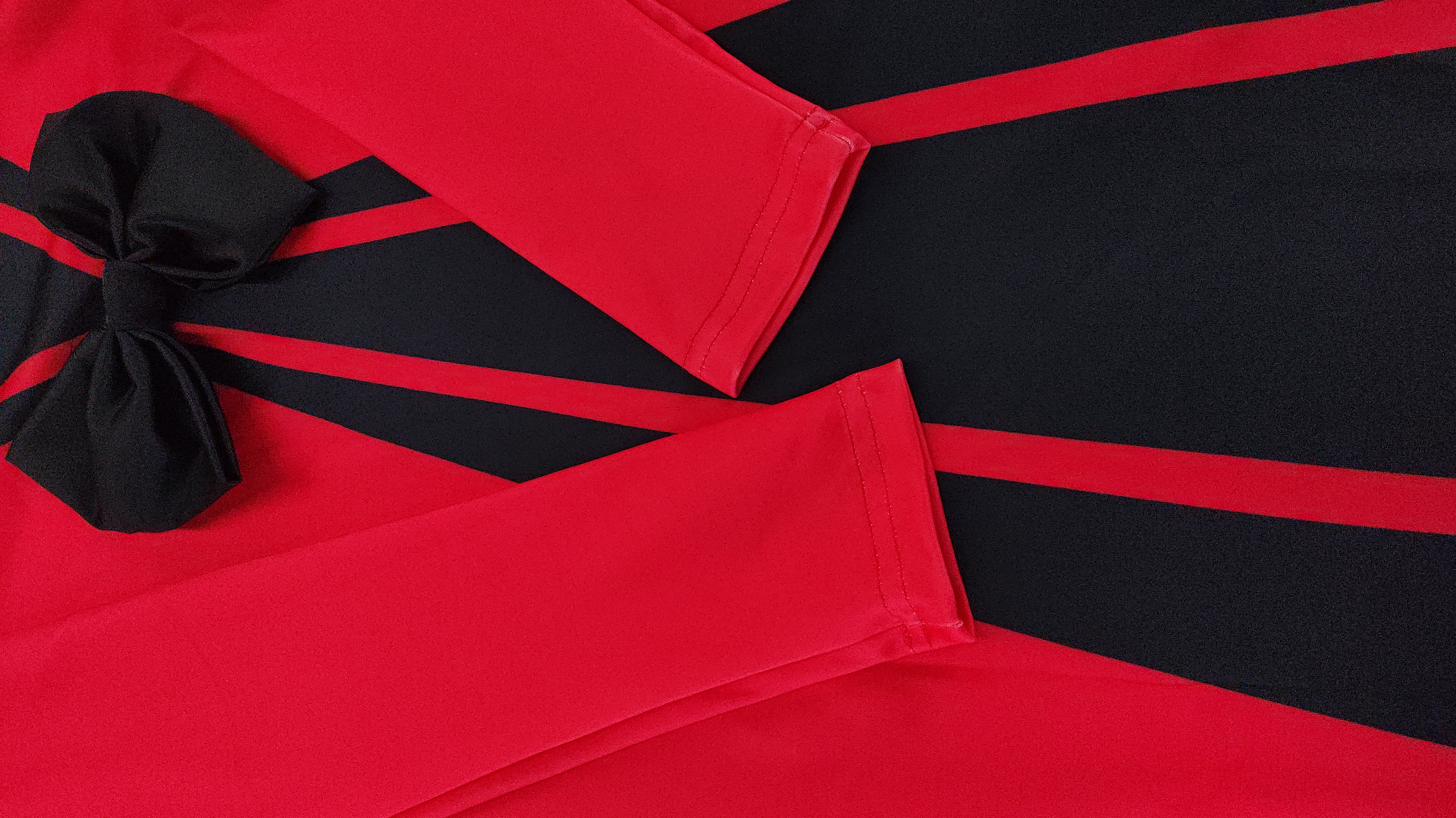 Women's Red and Black Contrast Bow - Front Long Sleeve Dress