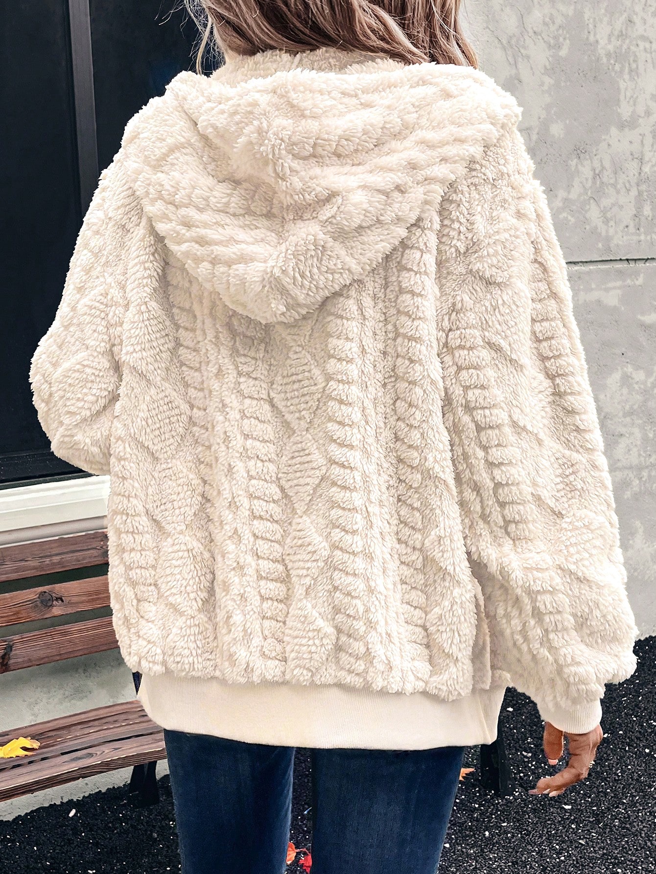 Beige-white hooded lambskin jacket Women‘s zippered loose thermal jacket Fall-winter casual fleece cardigan