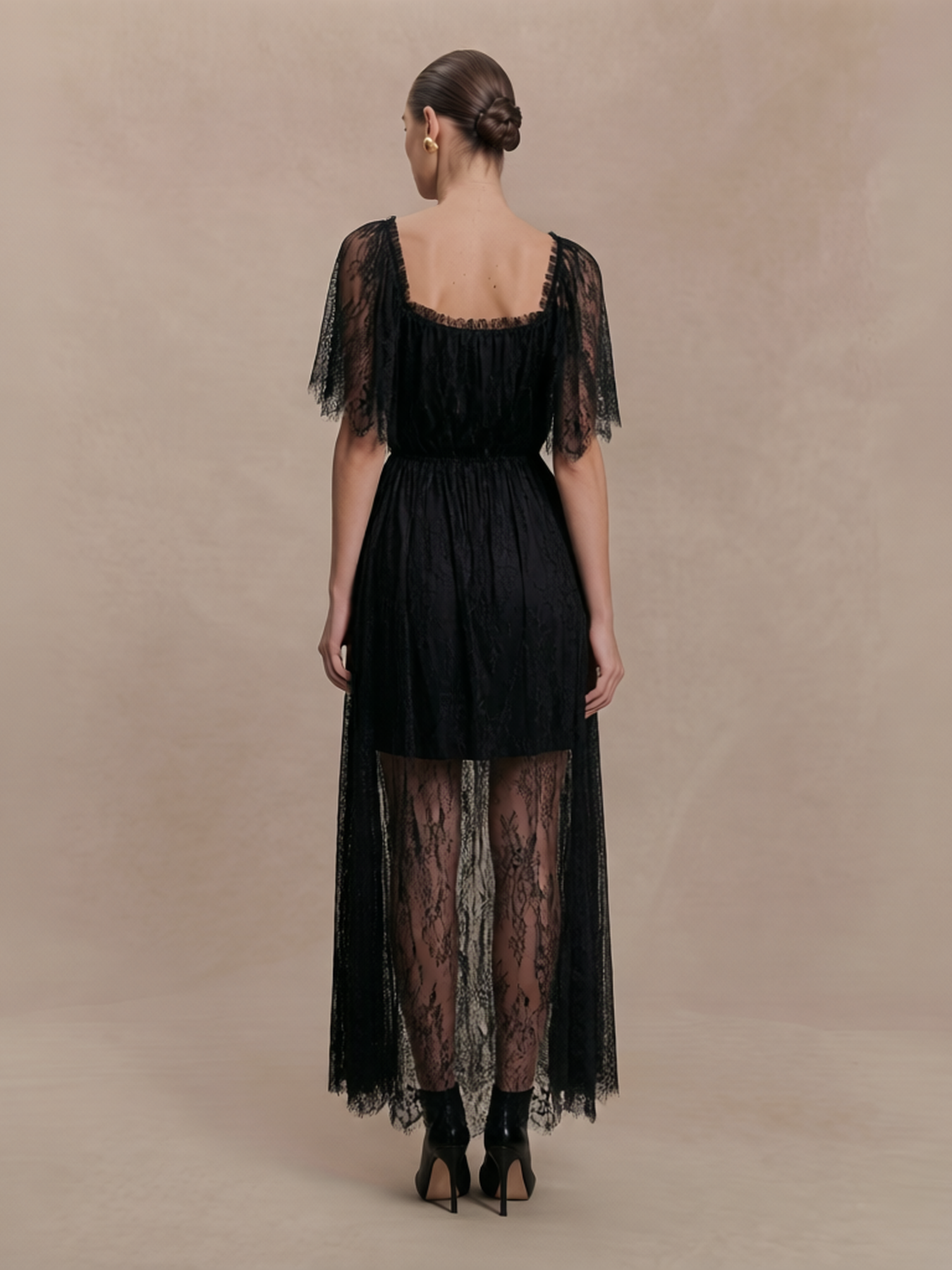 Women's Glamorous Lace Overlay Maxi Dress with Flutter Sleeves for Formal Events