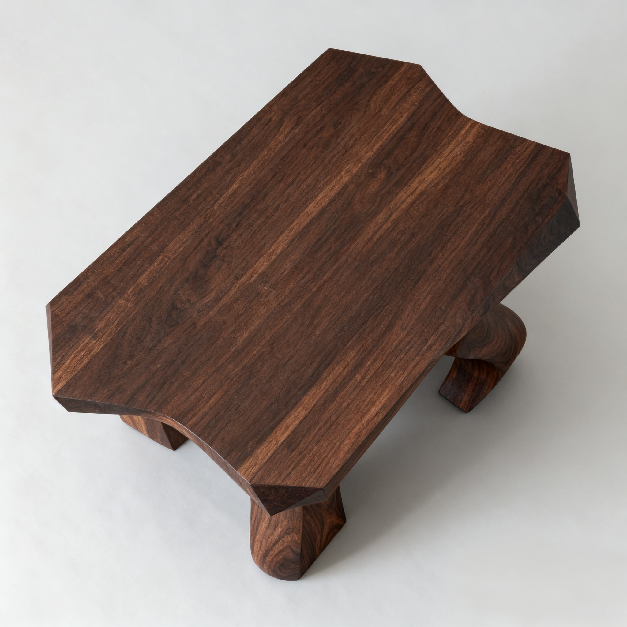 Wohnzimmertisch mit Fließenden Kurven