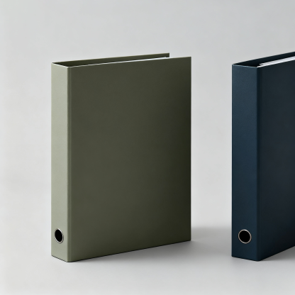 Minimalistisches Aktenset aus Metall und Leder(Enthält 3-4 Ordner)