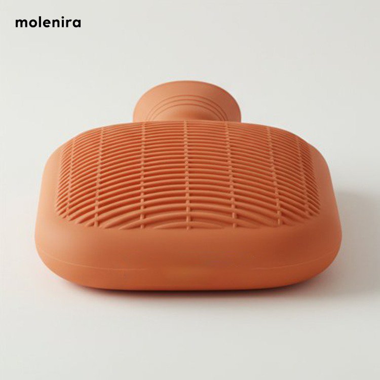 Durable leak-proof hot water bottle design