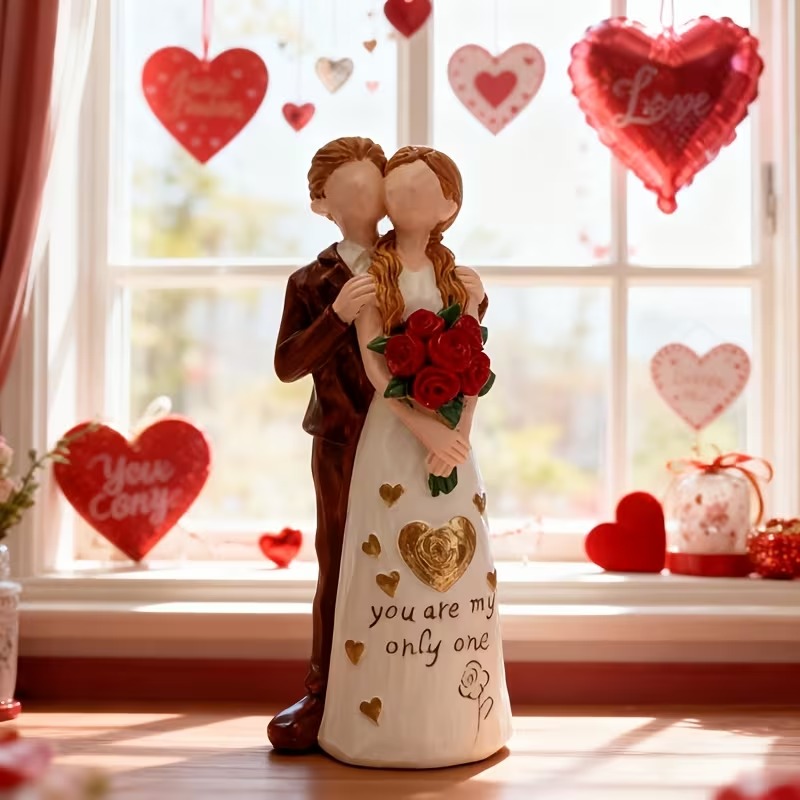 Valentine'S Day Sculpted Hand-Painted Romantic Couple Figurine
