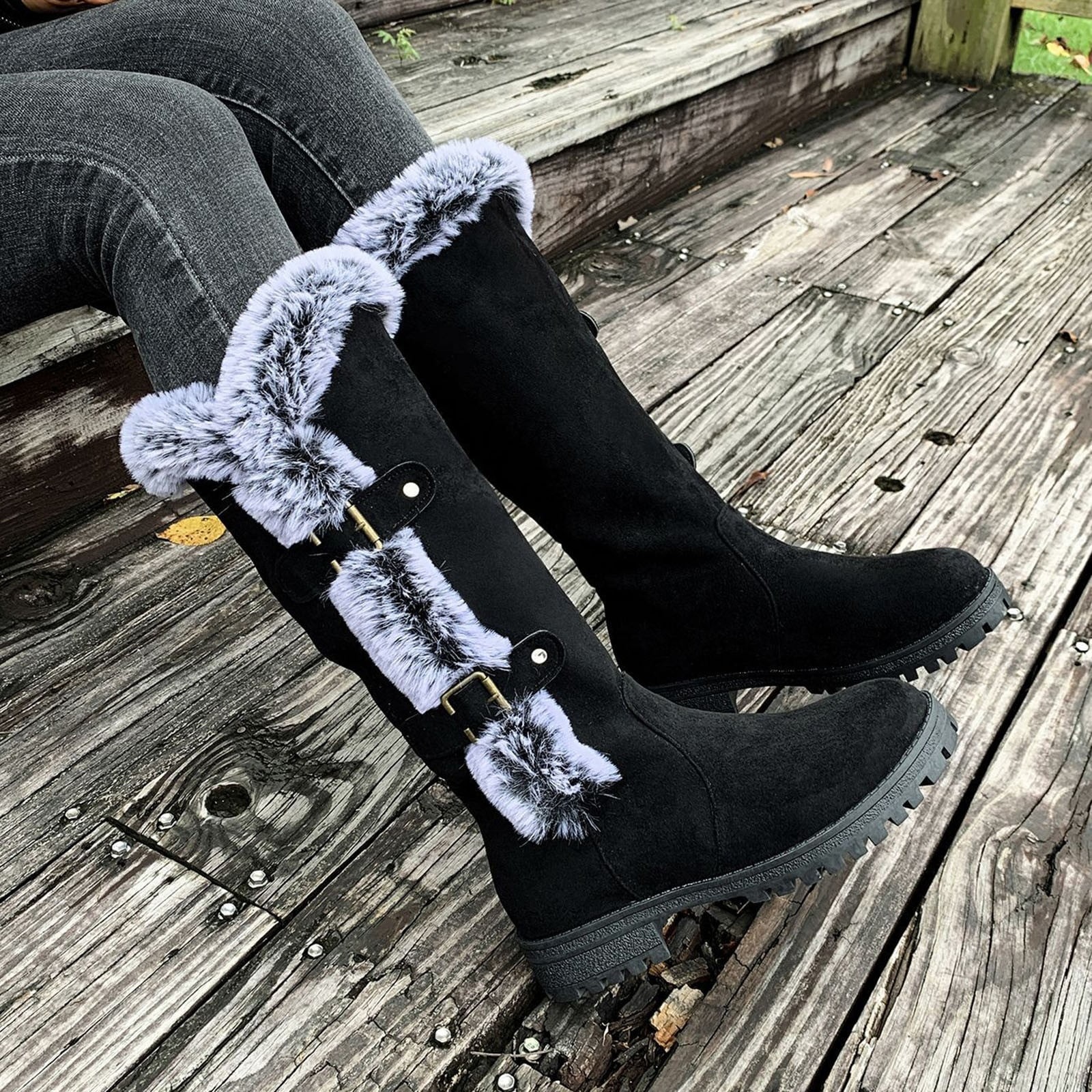 Women's Plush Winter Boots with Thick Platform Sole & Buckle Closure