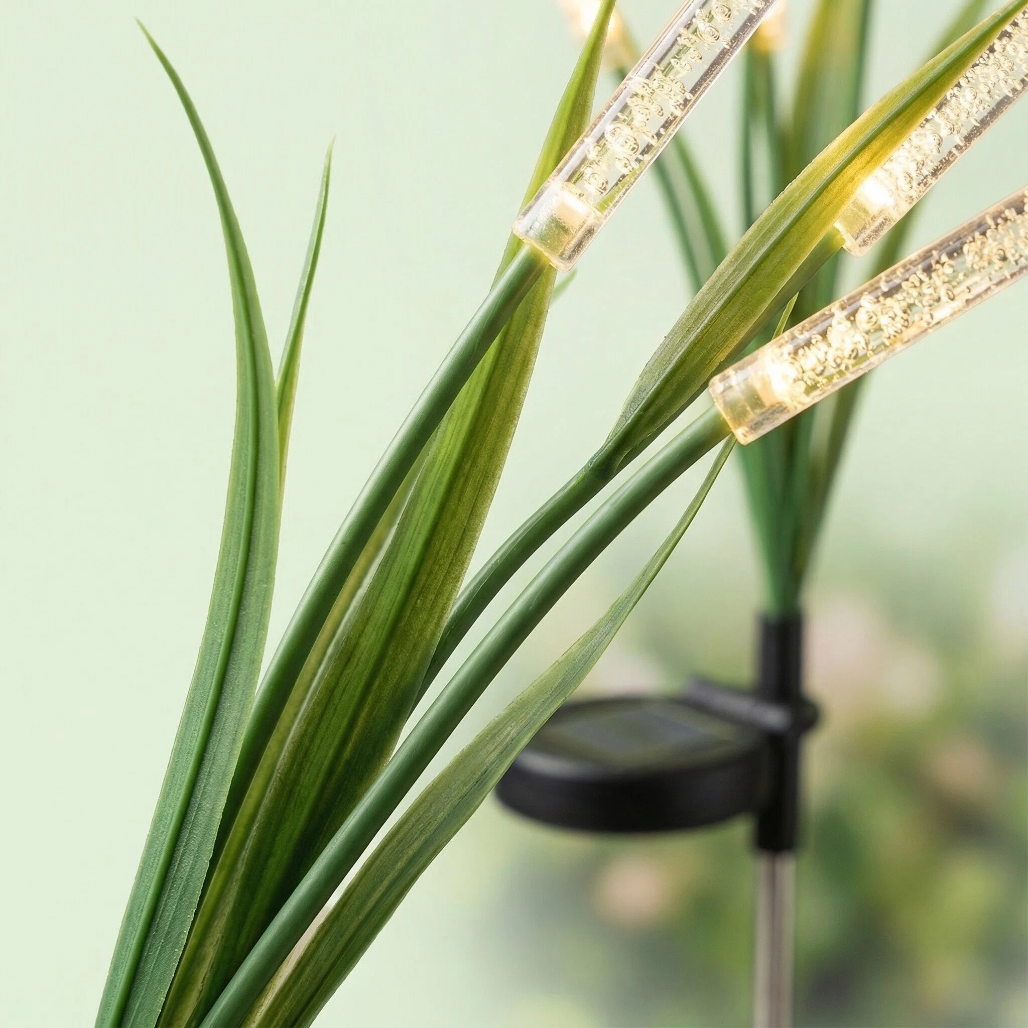 Solar Swaying Cattail Garden Lights