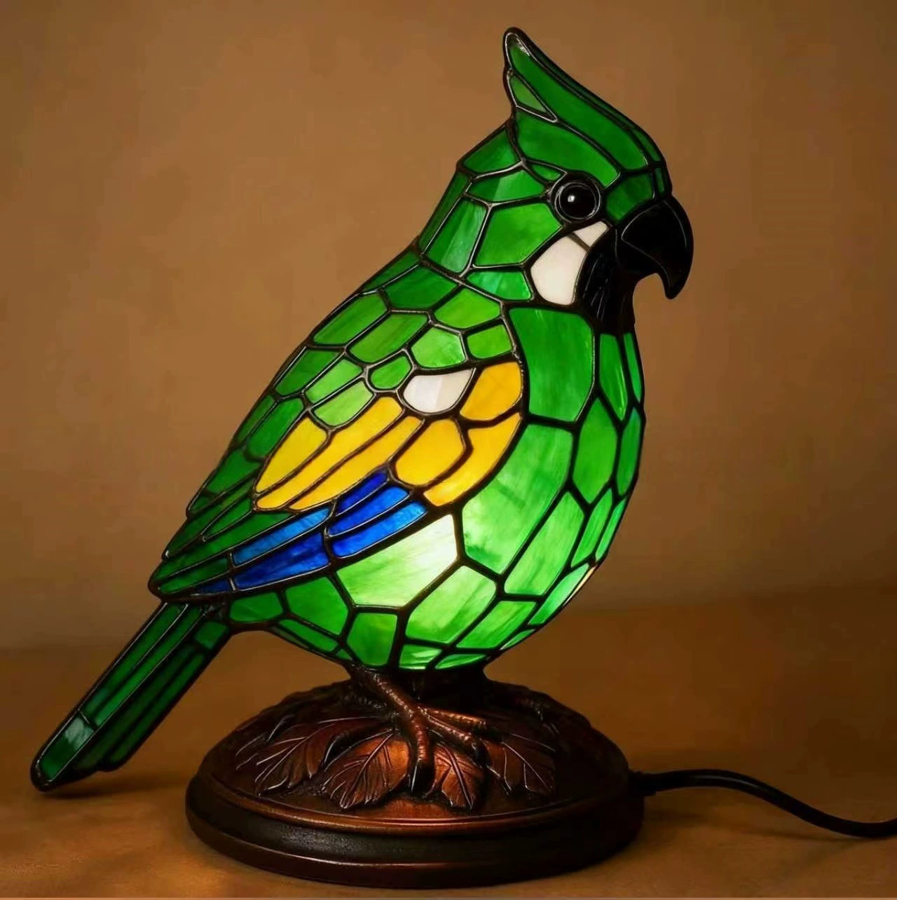 Mosaic-Style Resin Cardinal Table Lamp