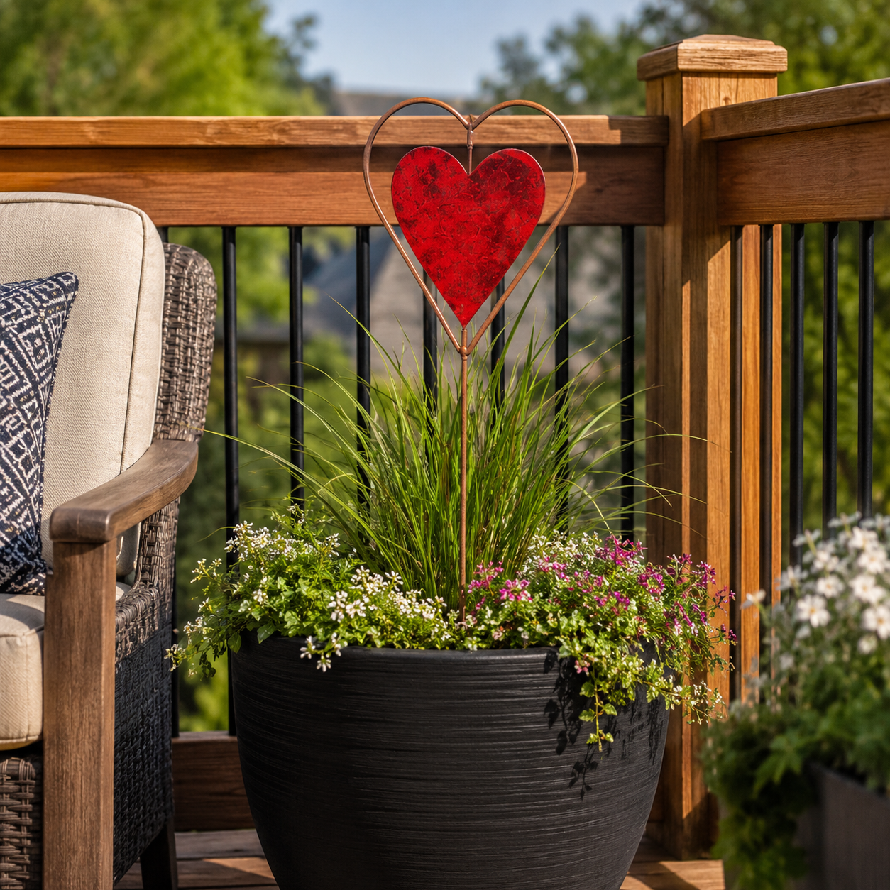 Rotating Heart Garden Stake