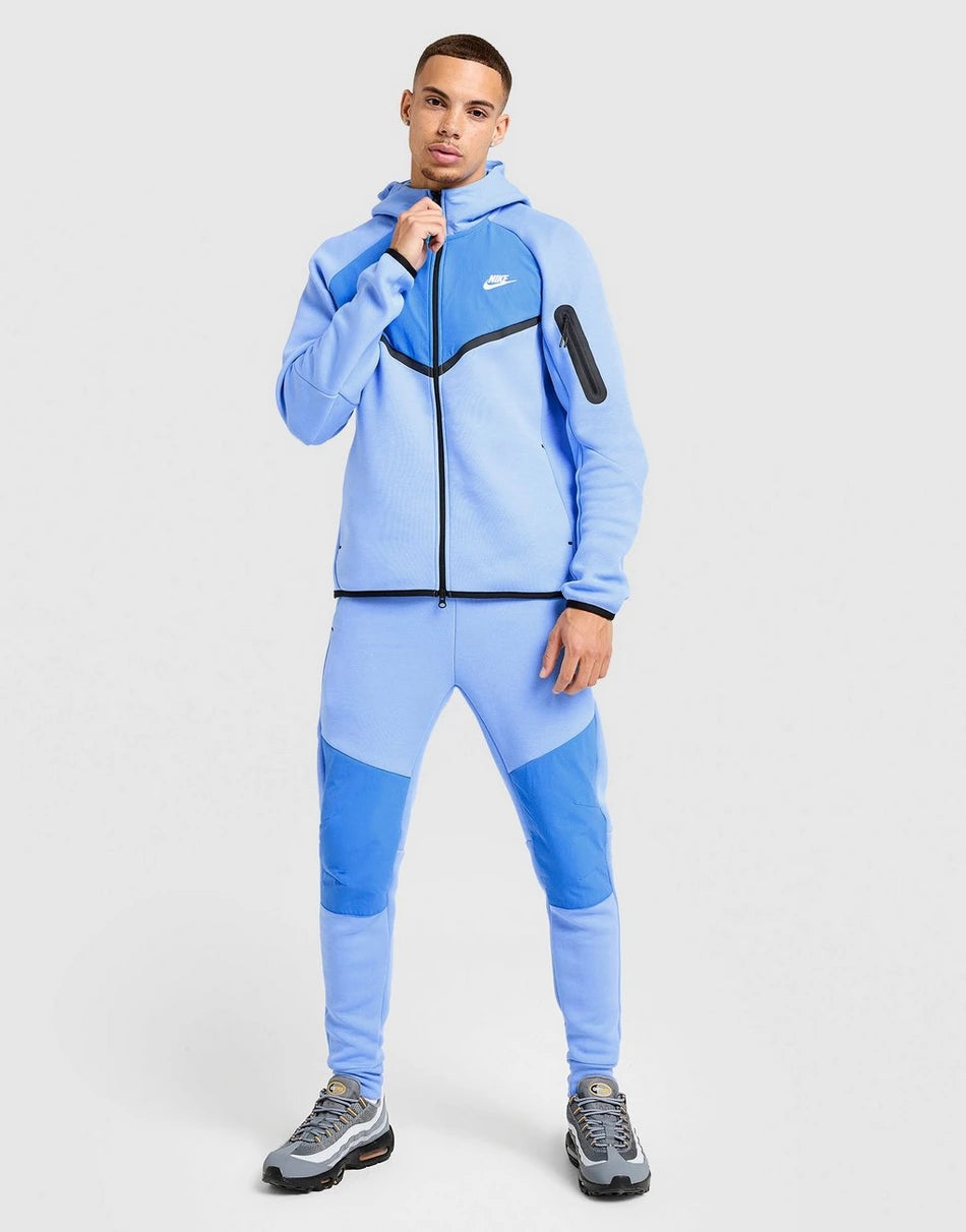 TECH FLEECE TRACKSUIT