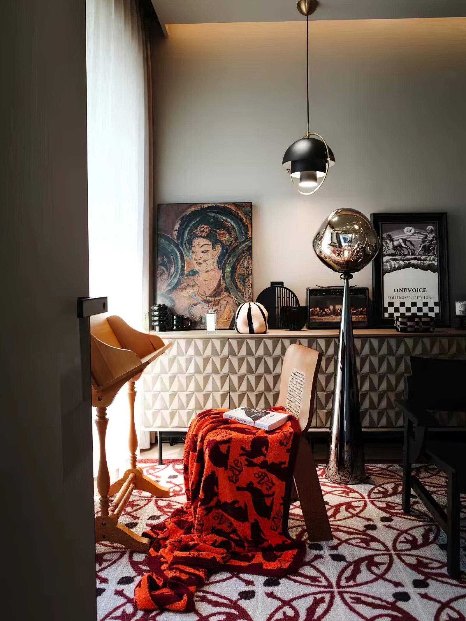Twisted dynamic Glass Cone Floor Lamp