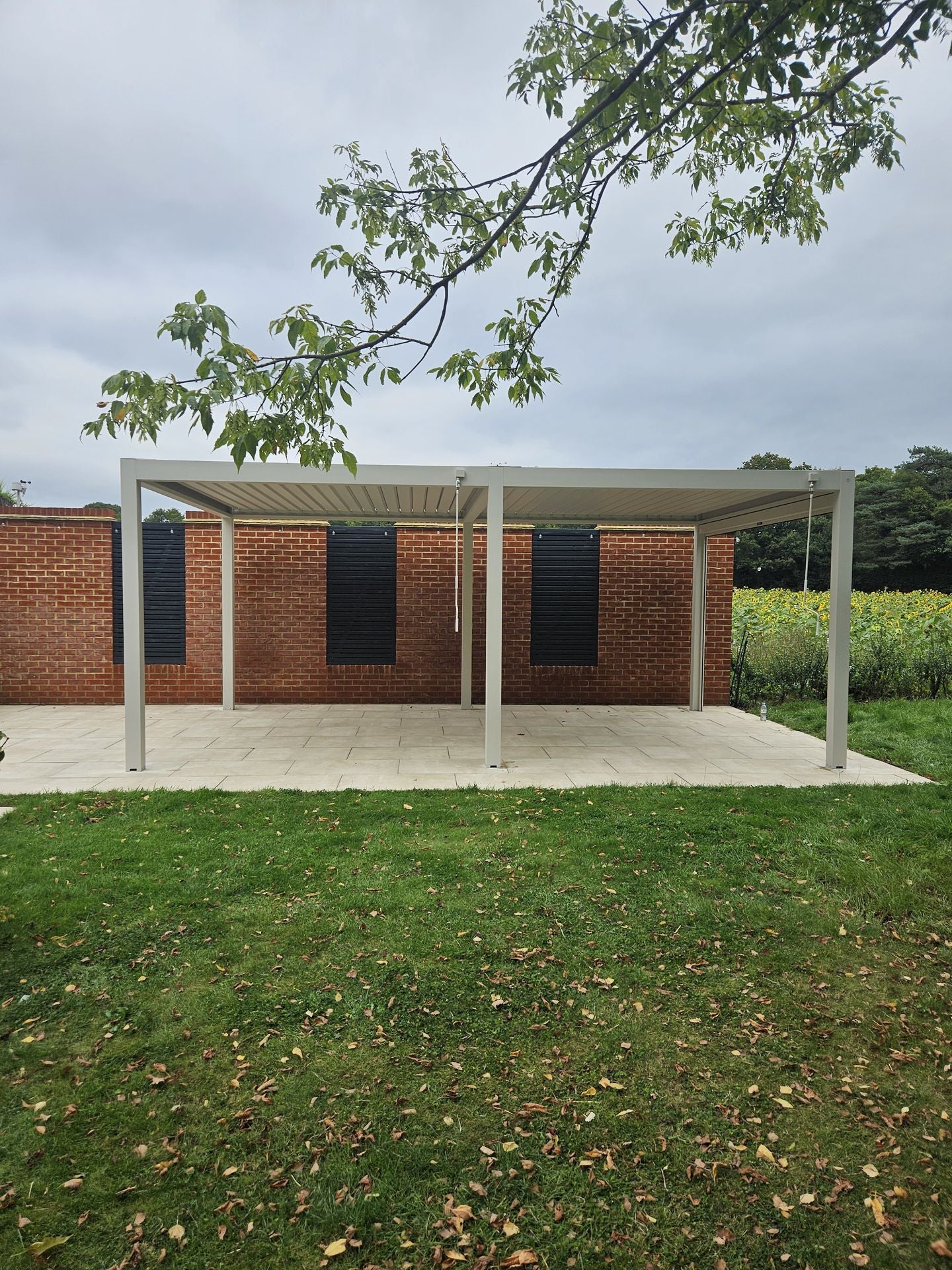 Luxe Manual Louvered Roof LED Aluminium Pergola
