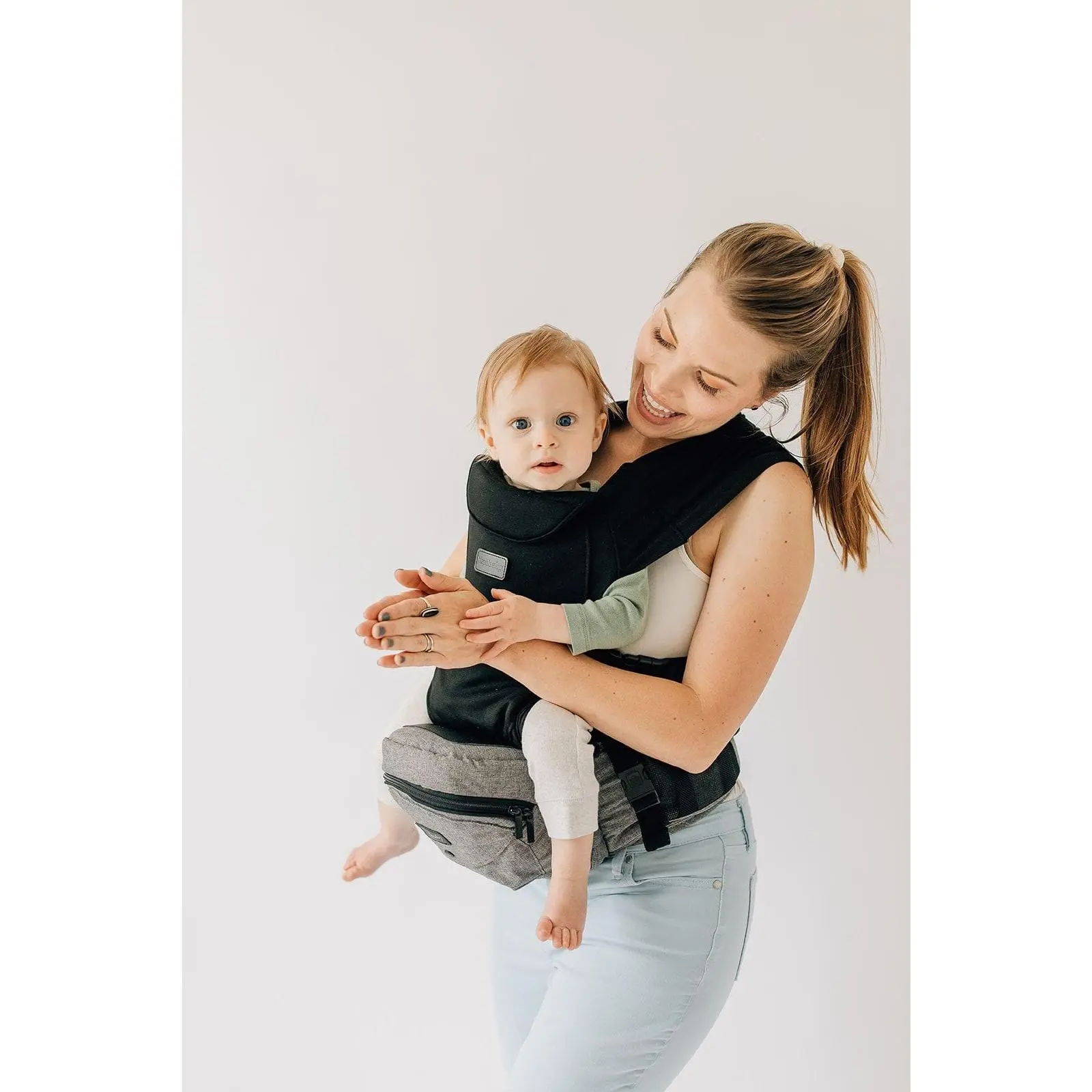 Ergonomic Hip Seat Carrier for Babies and Toddlers 0-3yrs, Safety Approved, Structured Support, Convenient Pockets, Feeding Aid, Durable YKK Zippers, Foam-Free Build