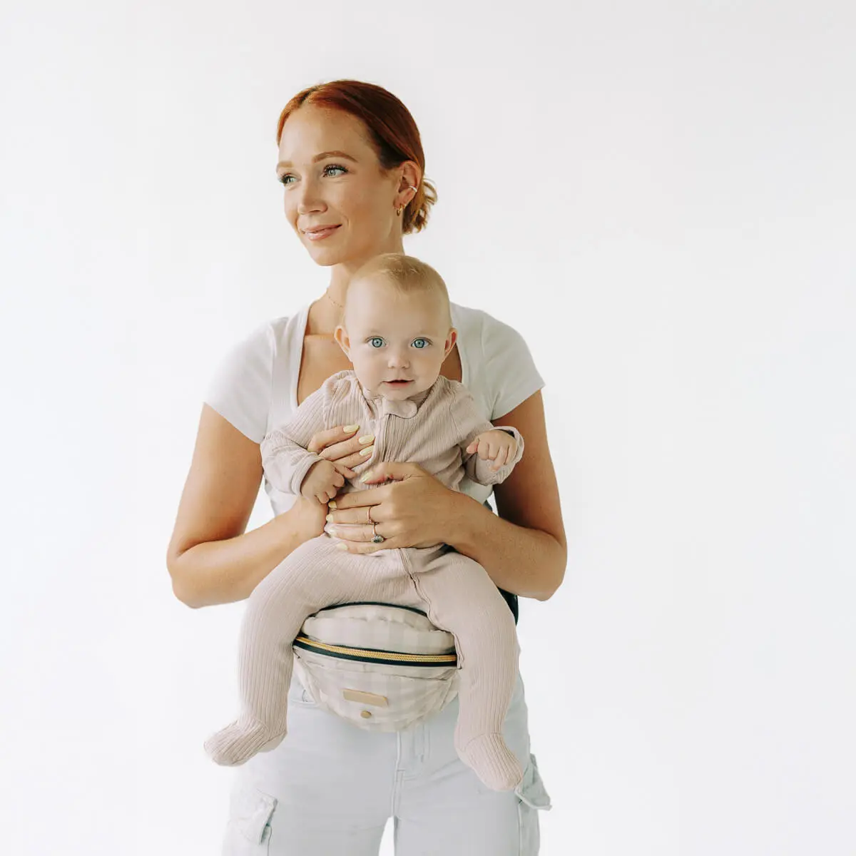 Ergonomic Hip Seat Carrier for Babies and Toddlers 0-3yrs, Safety Approved, Structured Support, Convenient Pockets, Feeding Aid, Durable YKK Zippers, Foam-Free Build