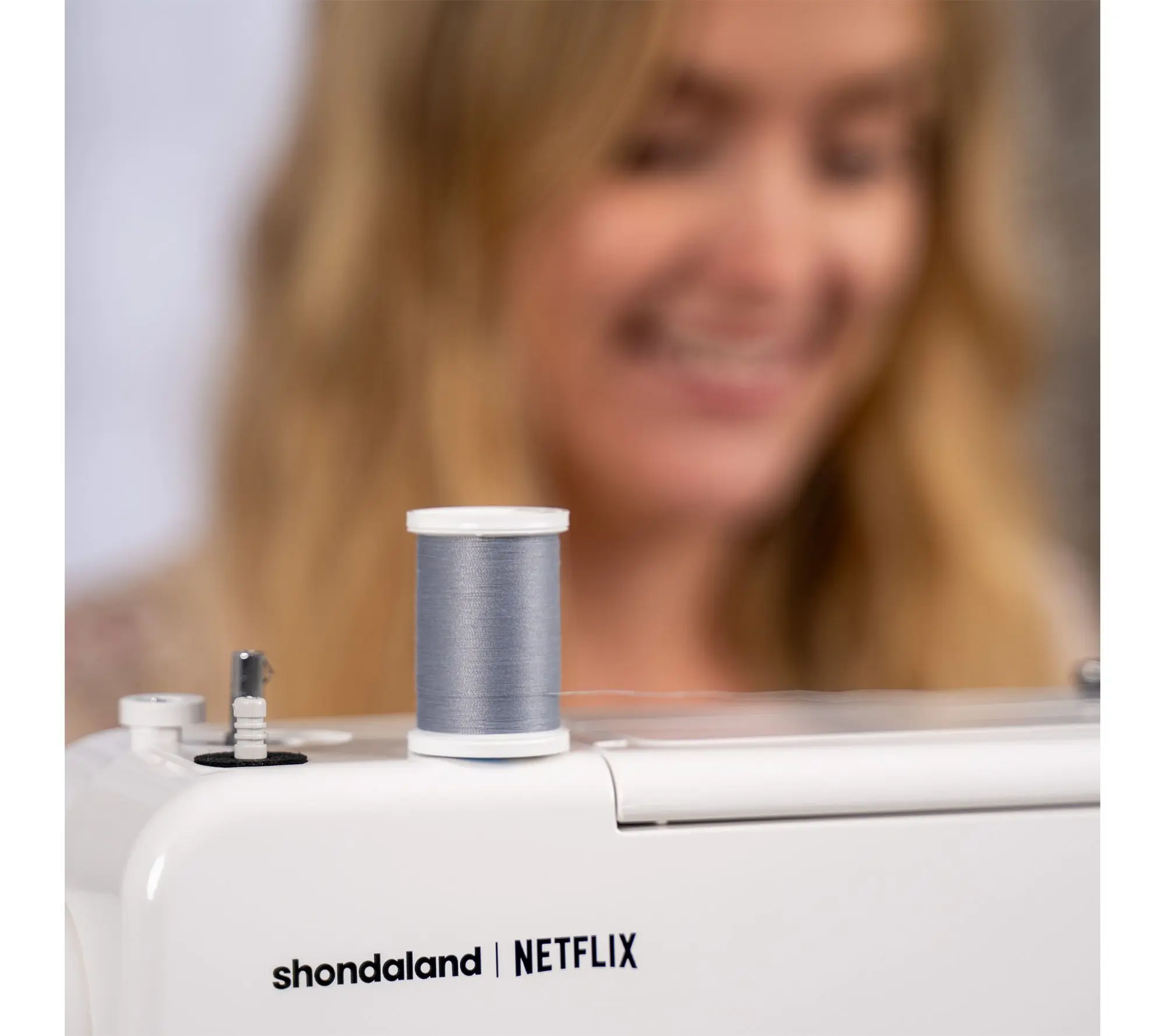 15-Stitch Sewing Machine – Easy-to-Use