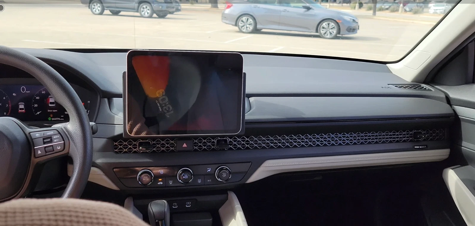 Seamless Tablet Mount