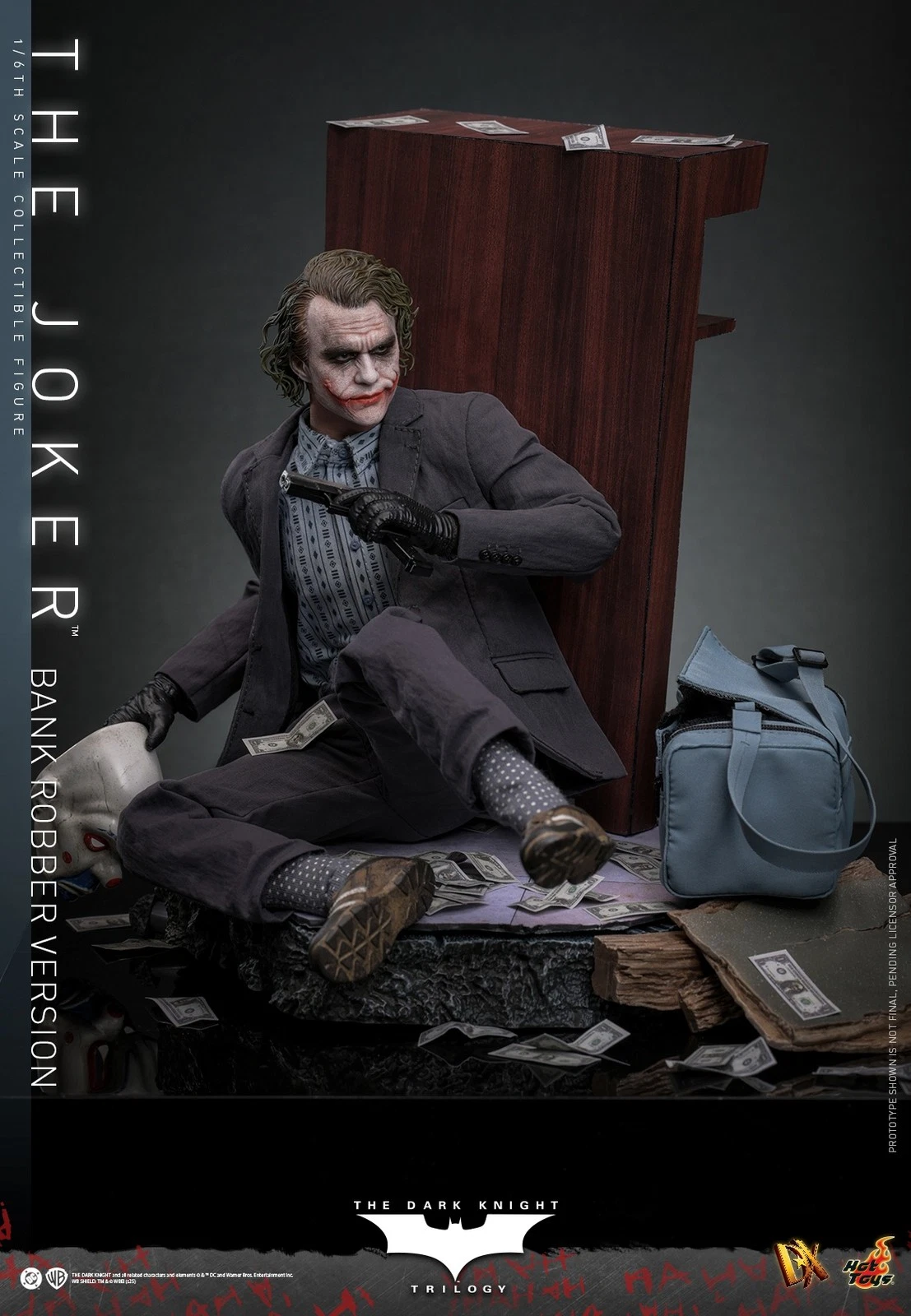 The Dark Knight: 1:6 Scale Bank Robber The Joker, Movie Masterpiece