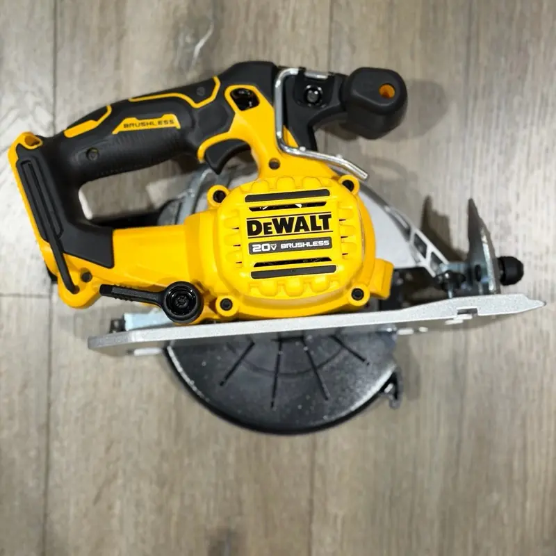 20V  Cordless Brushless 6-1/2 in. Sidewinder Style Circular Saw