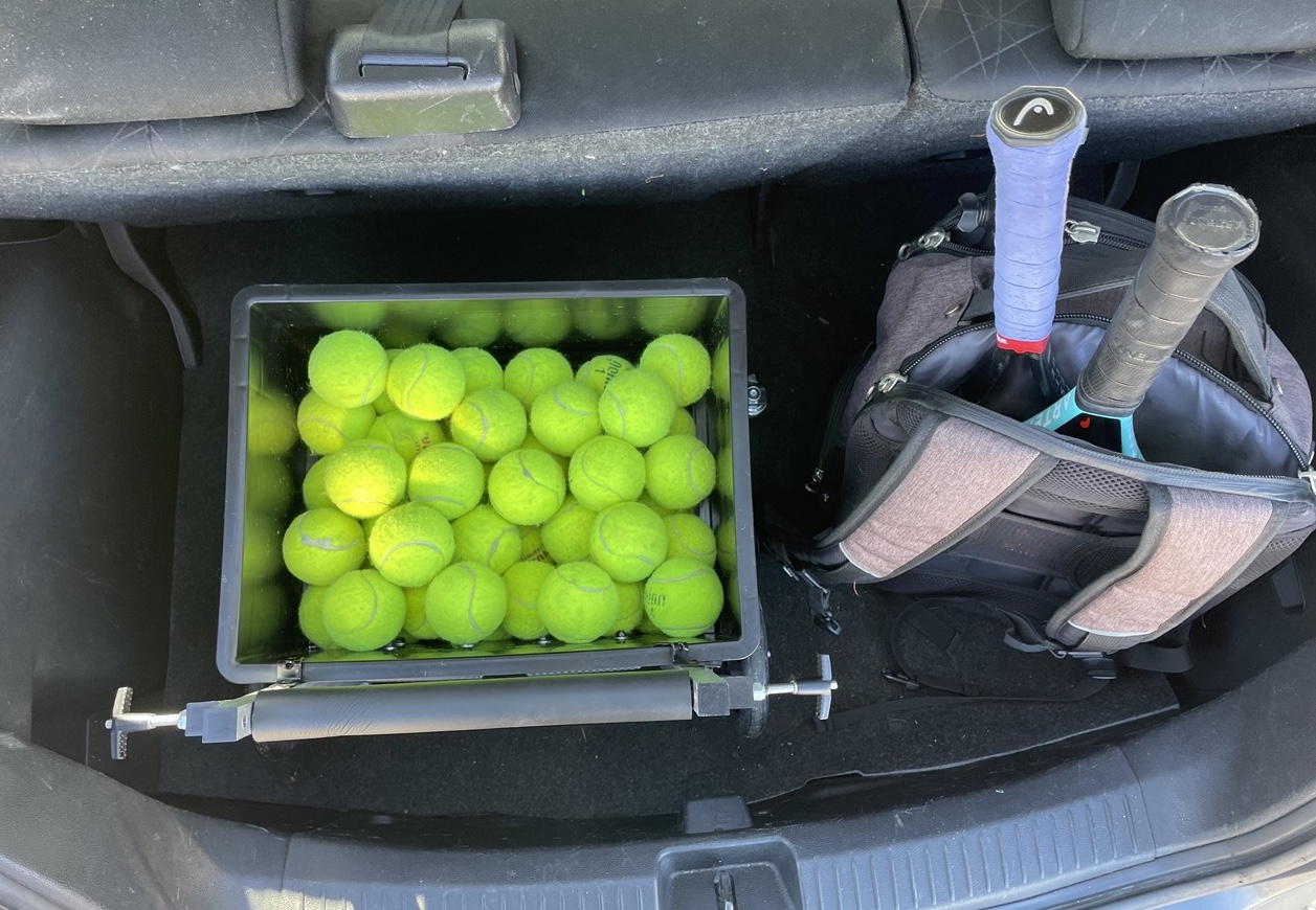 Extra Large Tennis Ball Hopper, Holds 200 Balls, Foldable Tennis Ball Basket with Wheels & Removable Bag, Lightweight Pickleball Caddy Cart for Baseball/Softball