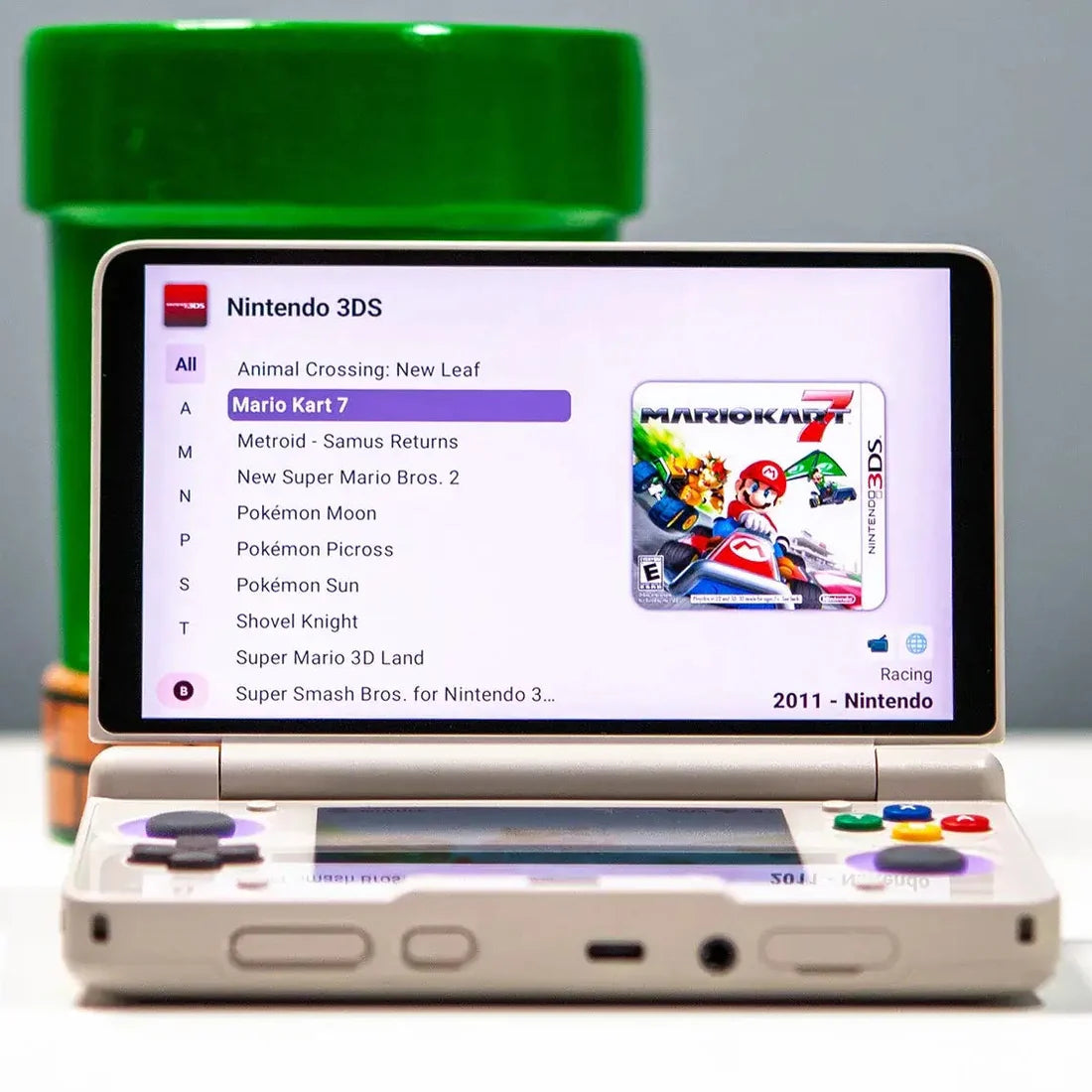Dual-Screen Clamshell Gaming Handheld