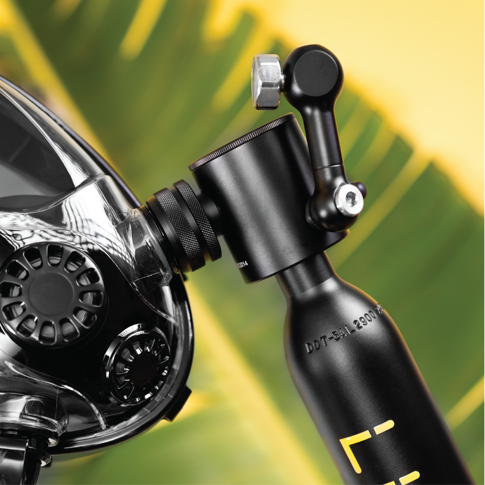 Mini Scuba Tank (No Inflatable Device) with Snorkel Mask 0.5L Portable Small Diving Tank with Full Face Diving Mask Reusable DOT Certified Pony Bottle Diving Cylinder Kit