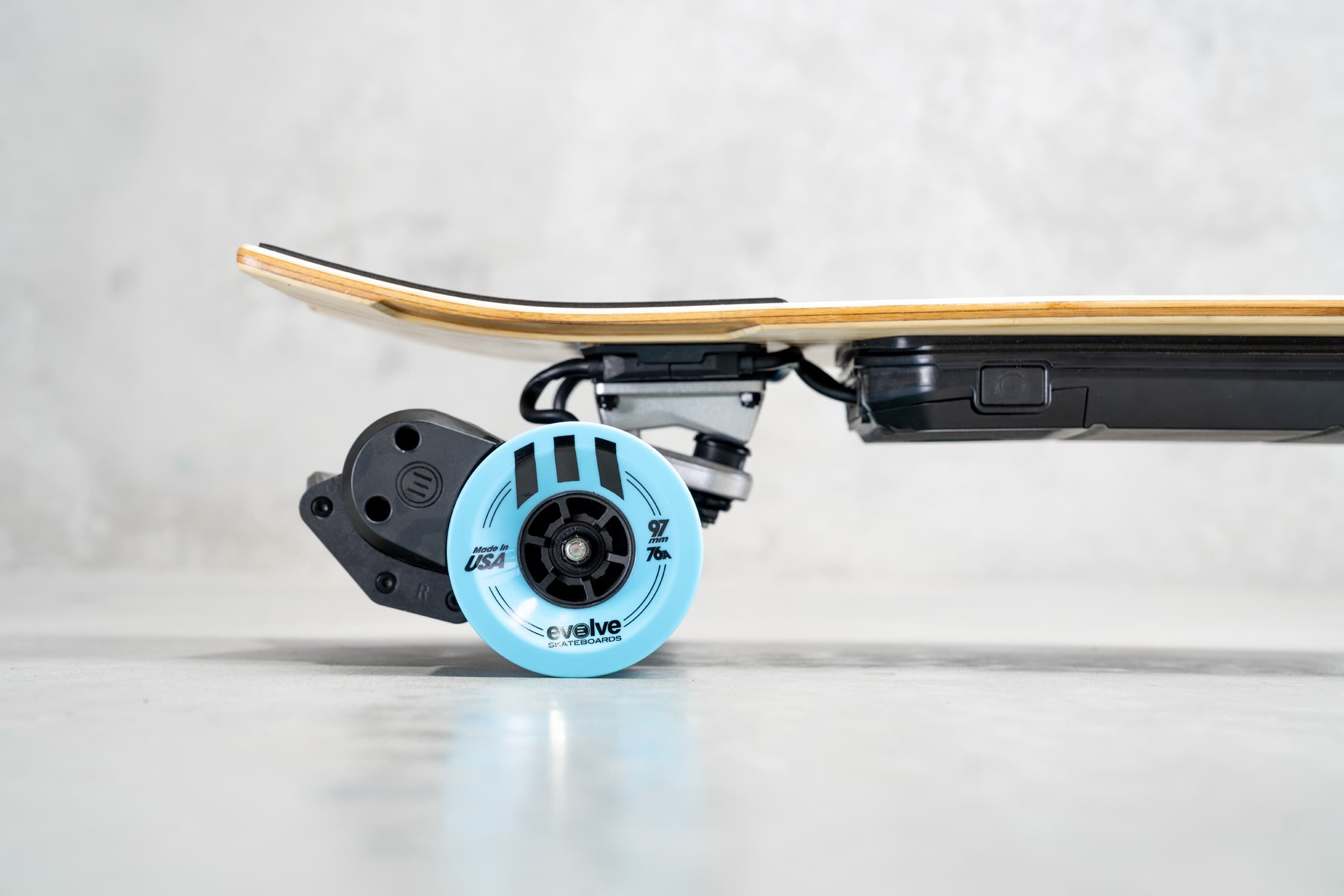 Evolve Electric Skateboard Complete