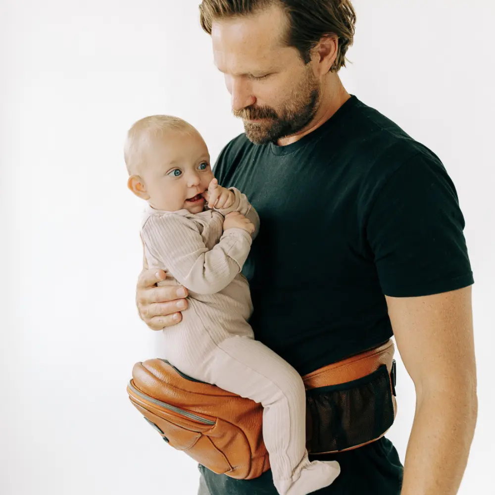 Ergonomic Hip Seat Carrier for Babies and Toddlers 0-3yrs, Safety Approved, Structured Support, Convenient Pockets, Feeding Aid, Durable YKK Zippers, Foam-Free Build