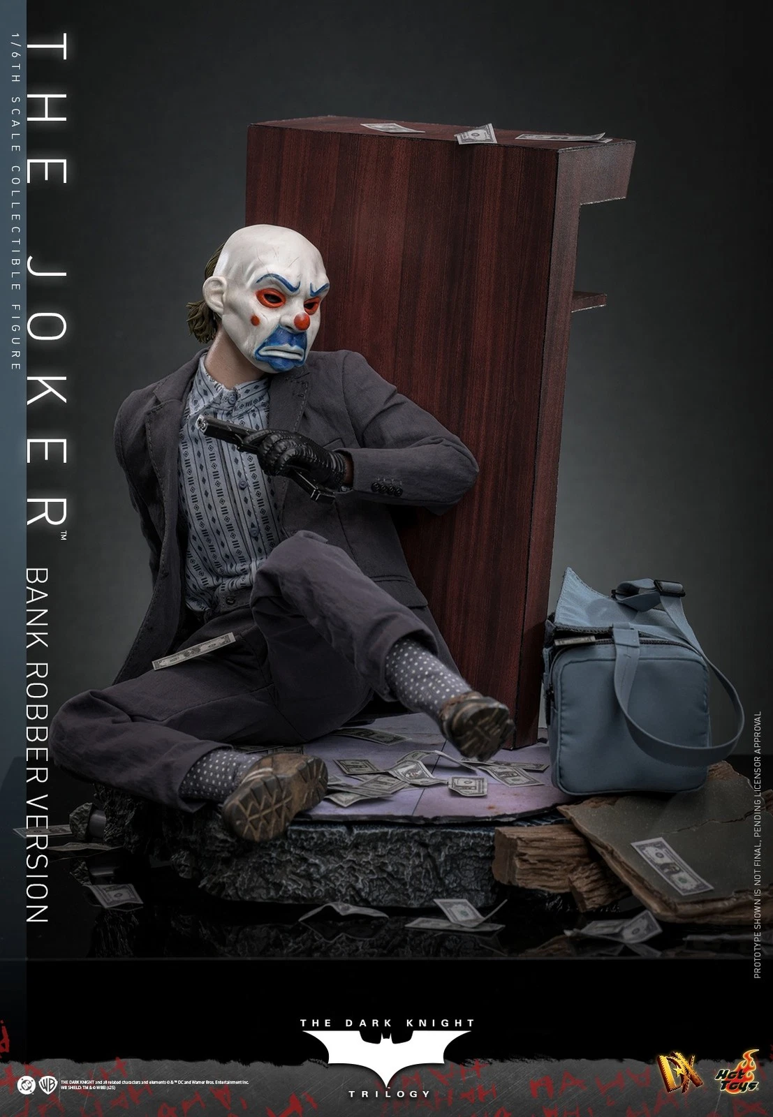The Dark Knight: 1:6 Scale Bank Robber The Joker, Movie Masterpiece