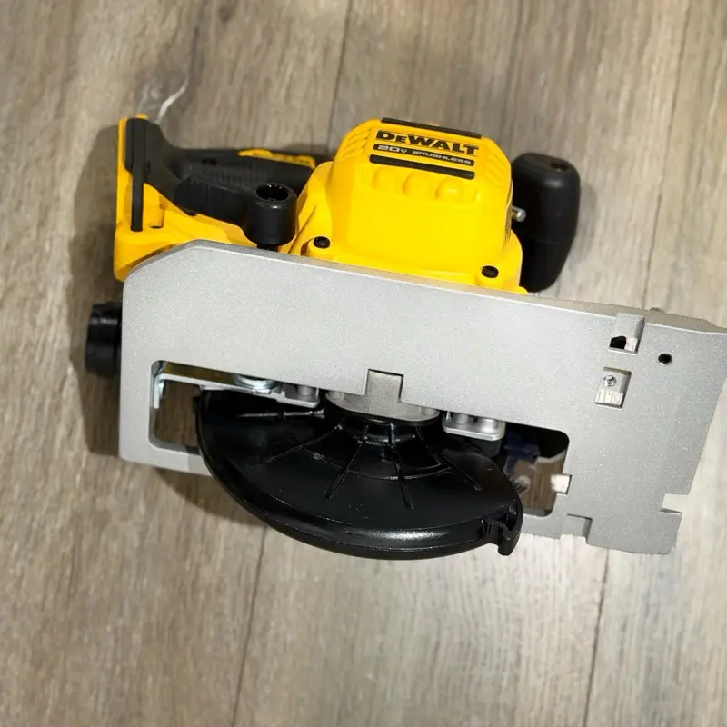 20V  Cordless Brushless 6-1/2 in. Sidewinder Style Circular Saw