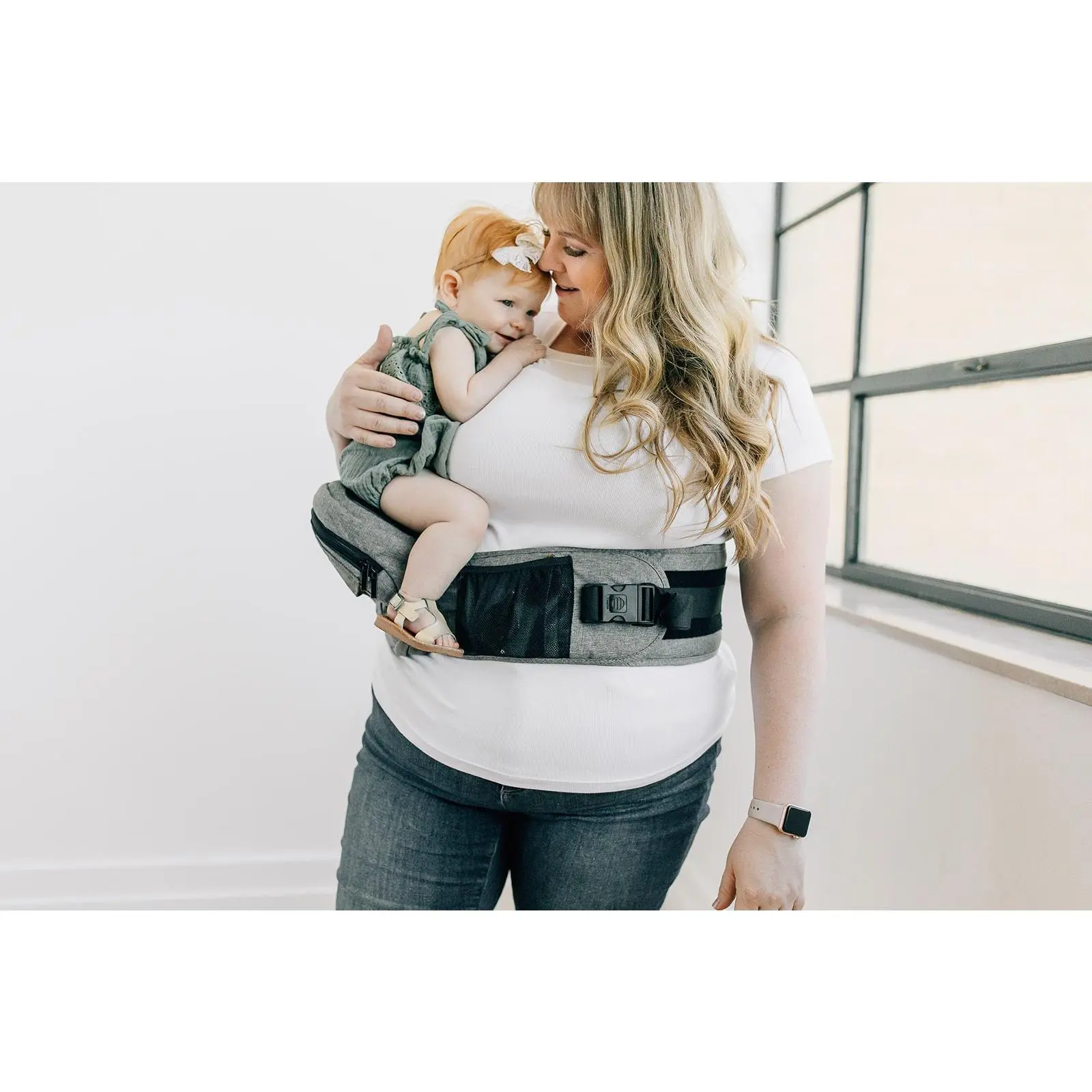 Ergonomic Hip Seat Carrier for Babies and Toddlers 0-3yrs, Safety Approved, Structured Support, Convenient Pockets, Feeding Aid, Durable YKK Zippers, Foam-Free Build
