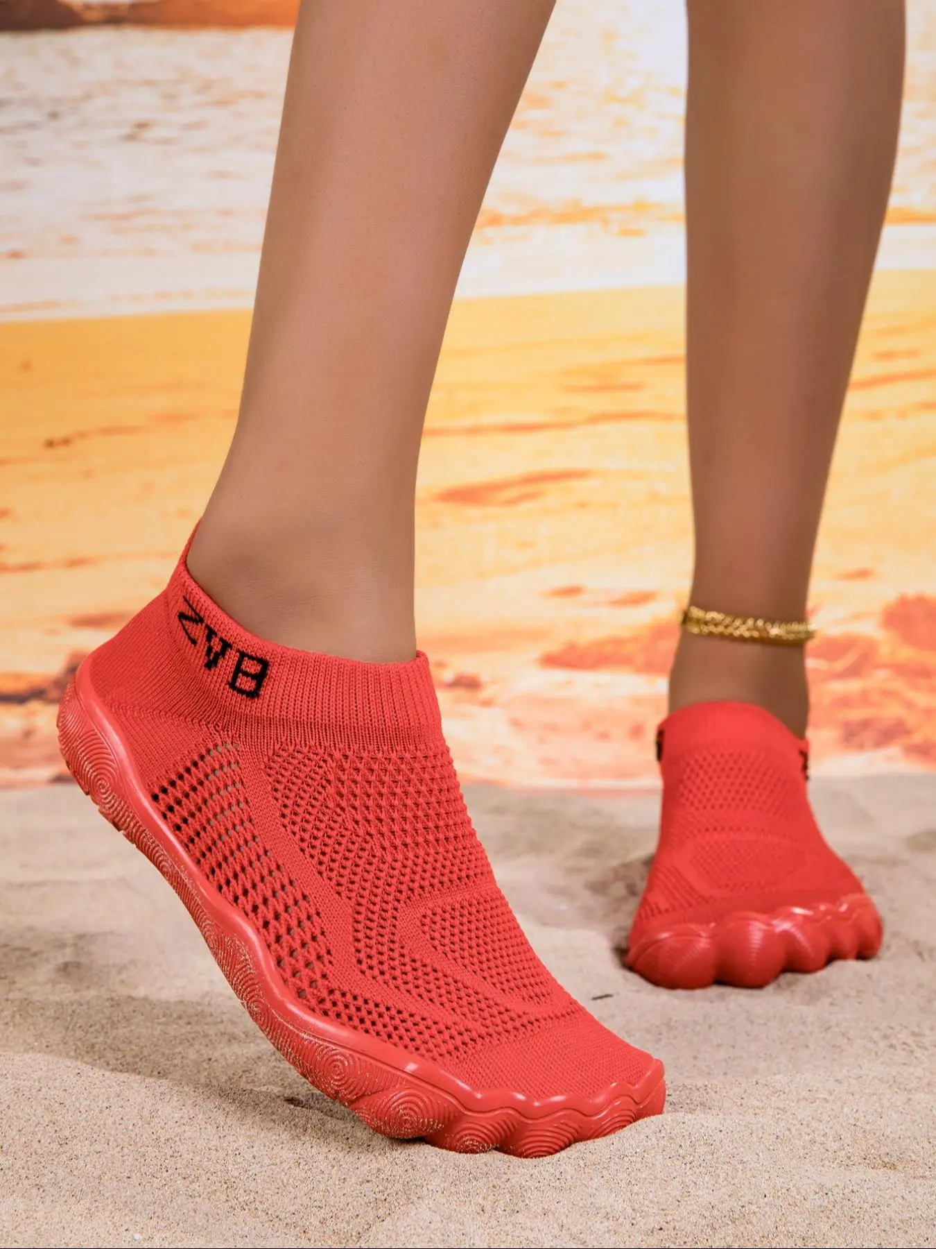 Wide-Fit Breathable Water Shoes with Polyester Upper and EVA Sole, Casual All-Season Style, Ideal for Swimming, Lightweight Swim Shoes, Aqua Shoes
