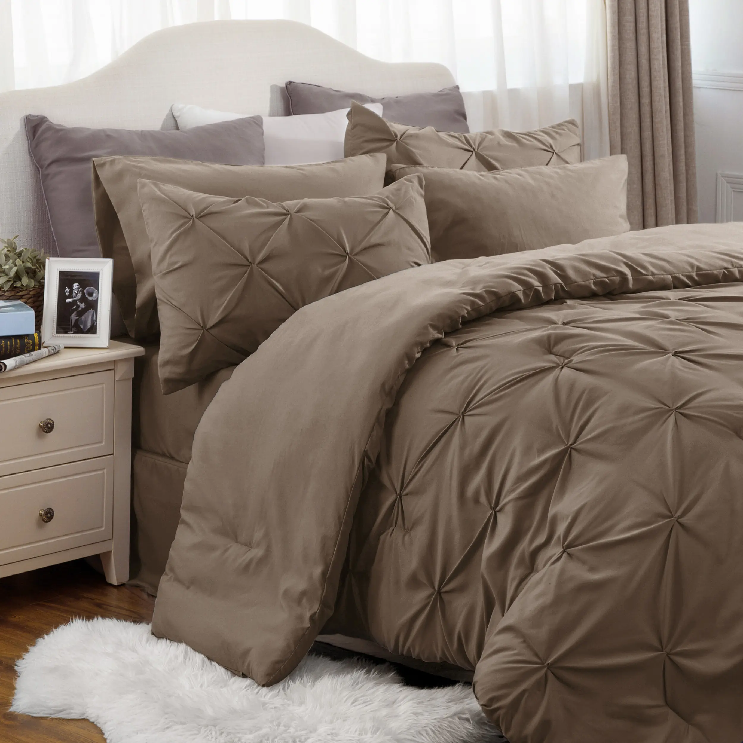 Soft Pintuck Comforter Set – 4/7 Piece Ultra-Soft All-Season Bedding Set with Elegant Hotel-Style Design