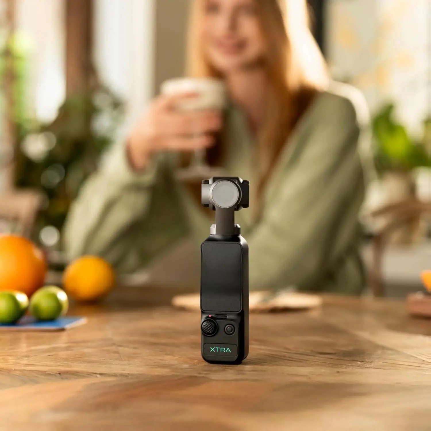 4K Vlogging Camera – 1" CMOS Sensor, 3-Axis Gimbal Stabilizer & Smart Face Tracking for Smooth Pro-Quality Videos