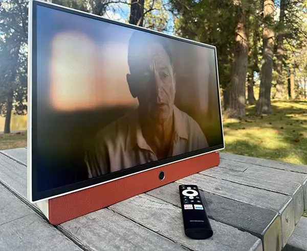 24'' Portable Smart TV – 1080P FHD Google TV with Built-In Battery, Dolby Audio, Chromecast & Voice Control