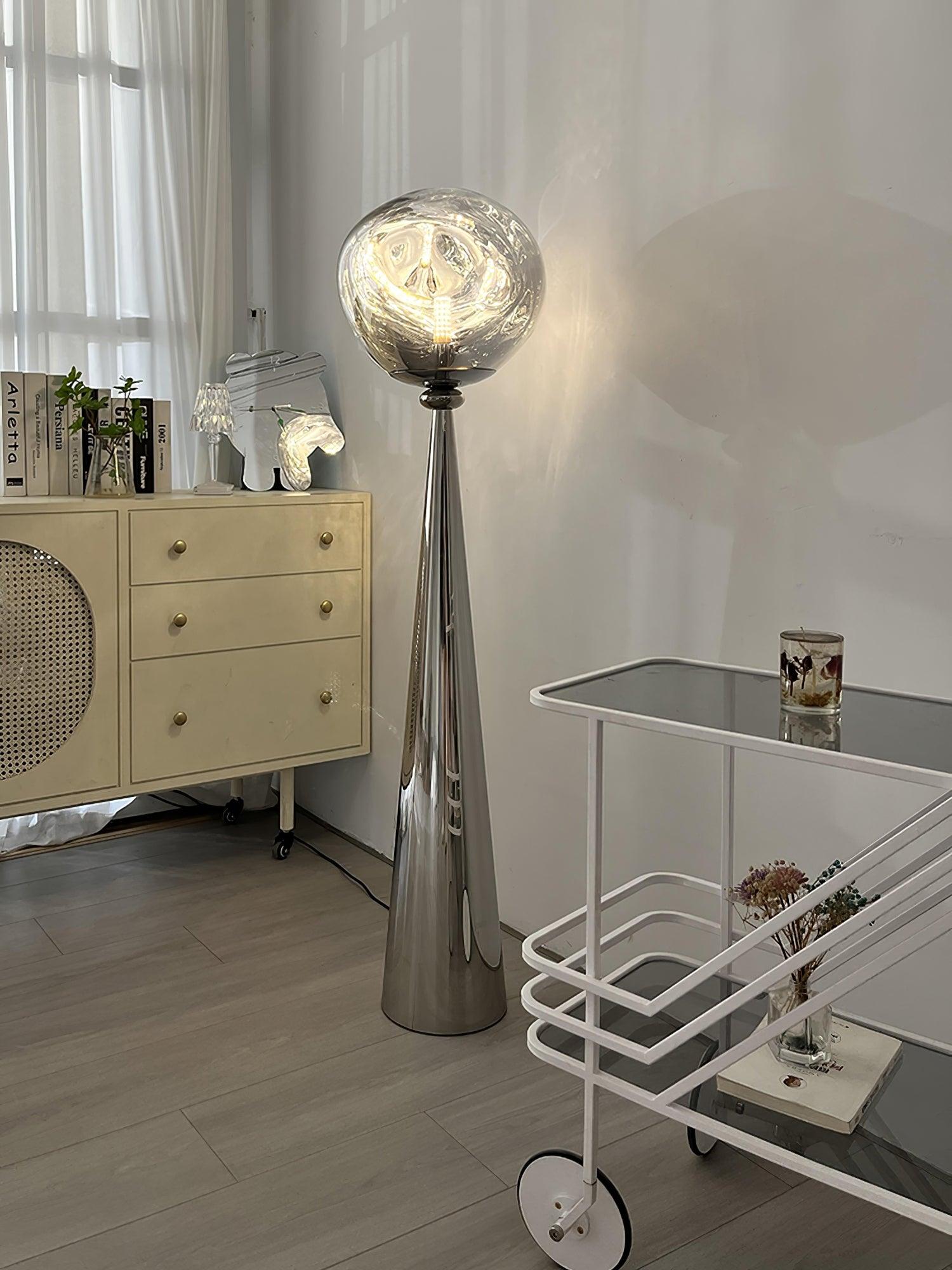 Twisted dynamic Glass Cone Floor Lamp