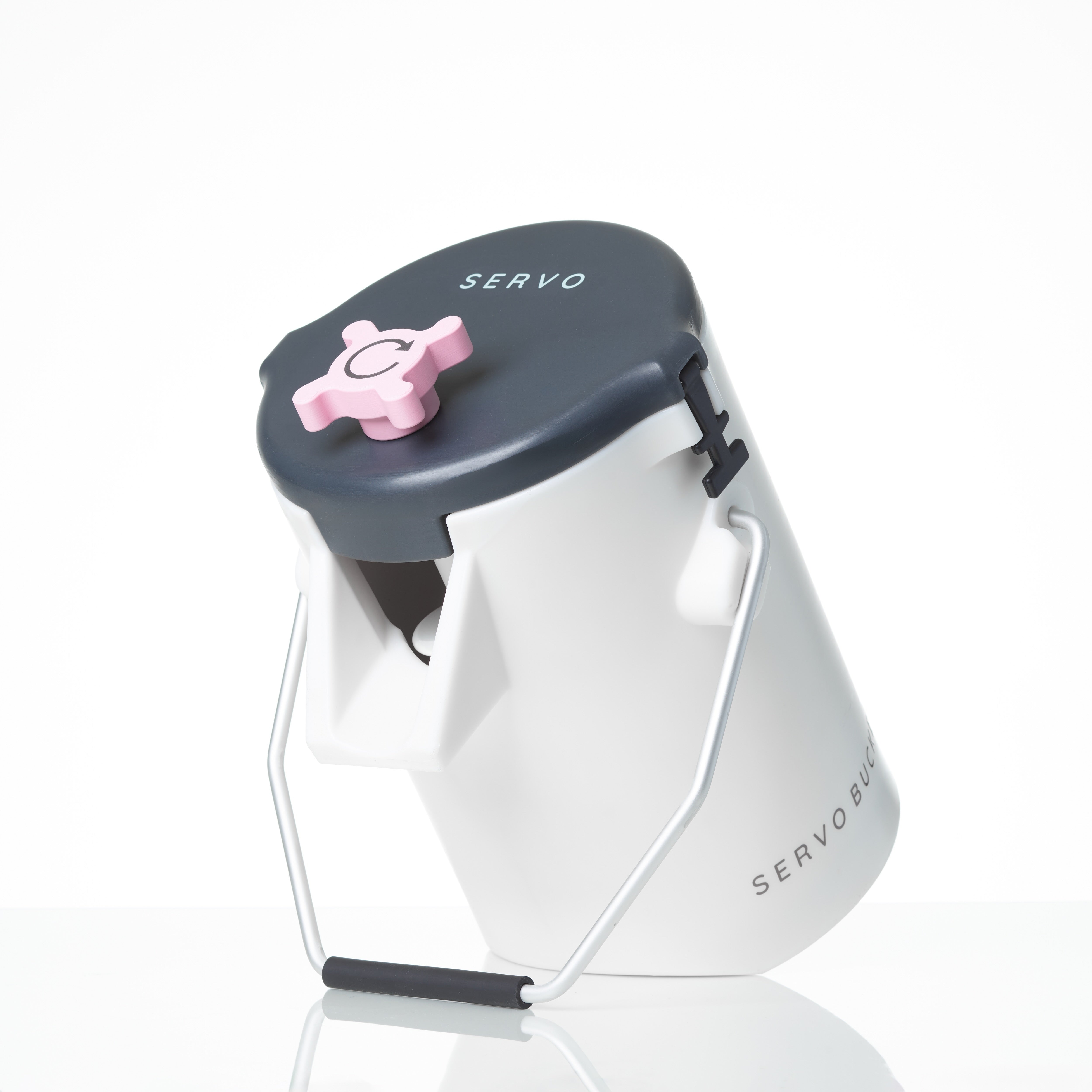 Self-Serve, Touch-Free Ice