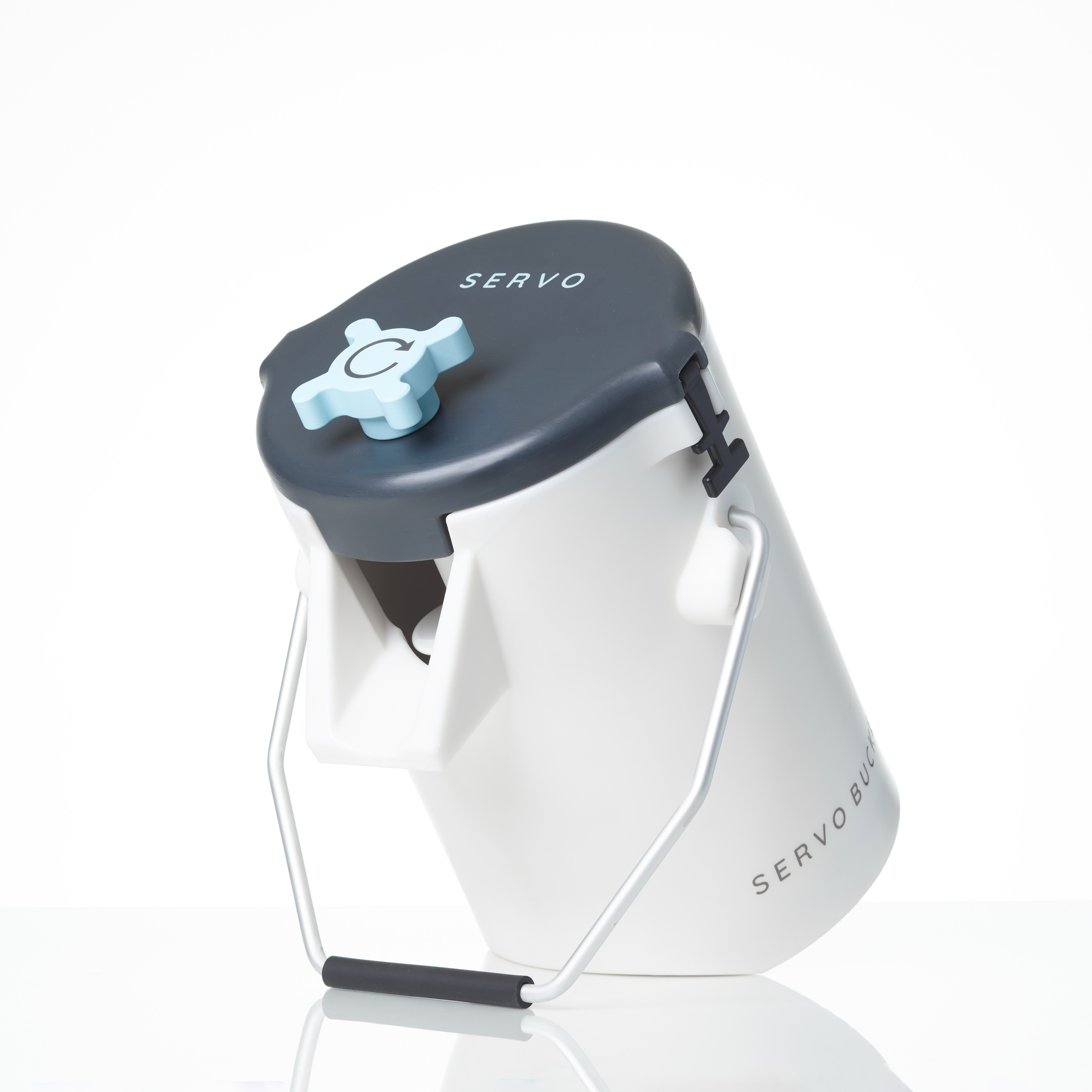 Self-Serve, Touch-Free Ice