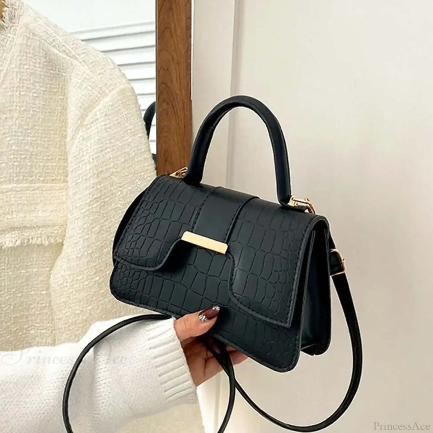 Alligator Pattern Small Square Vintage PU Leather Crossbody Handbag Black handbag-250126