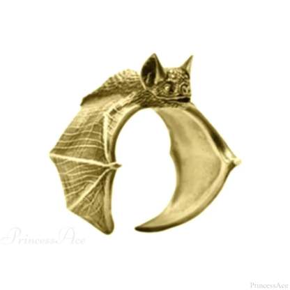 Antique Halloween Bat Gothic Ring gold