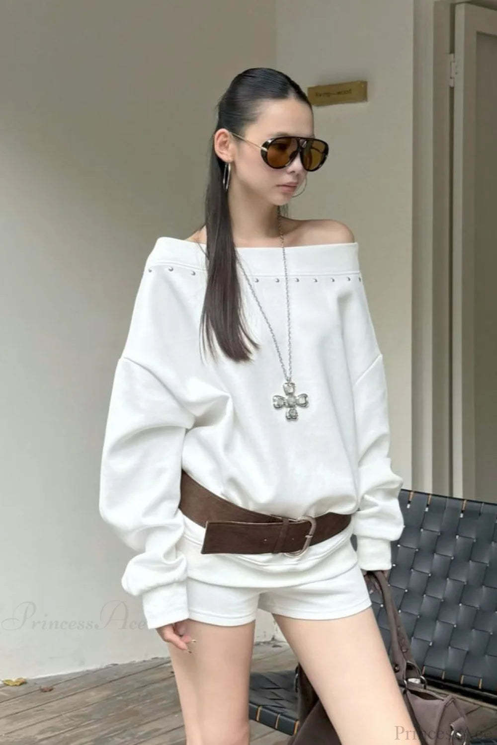 Asym Off-Shoulder Rivet Loose Sweatshirt White / One Size