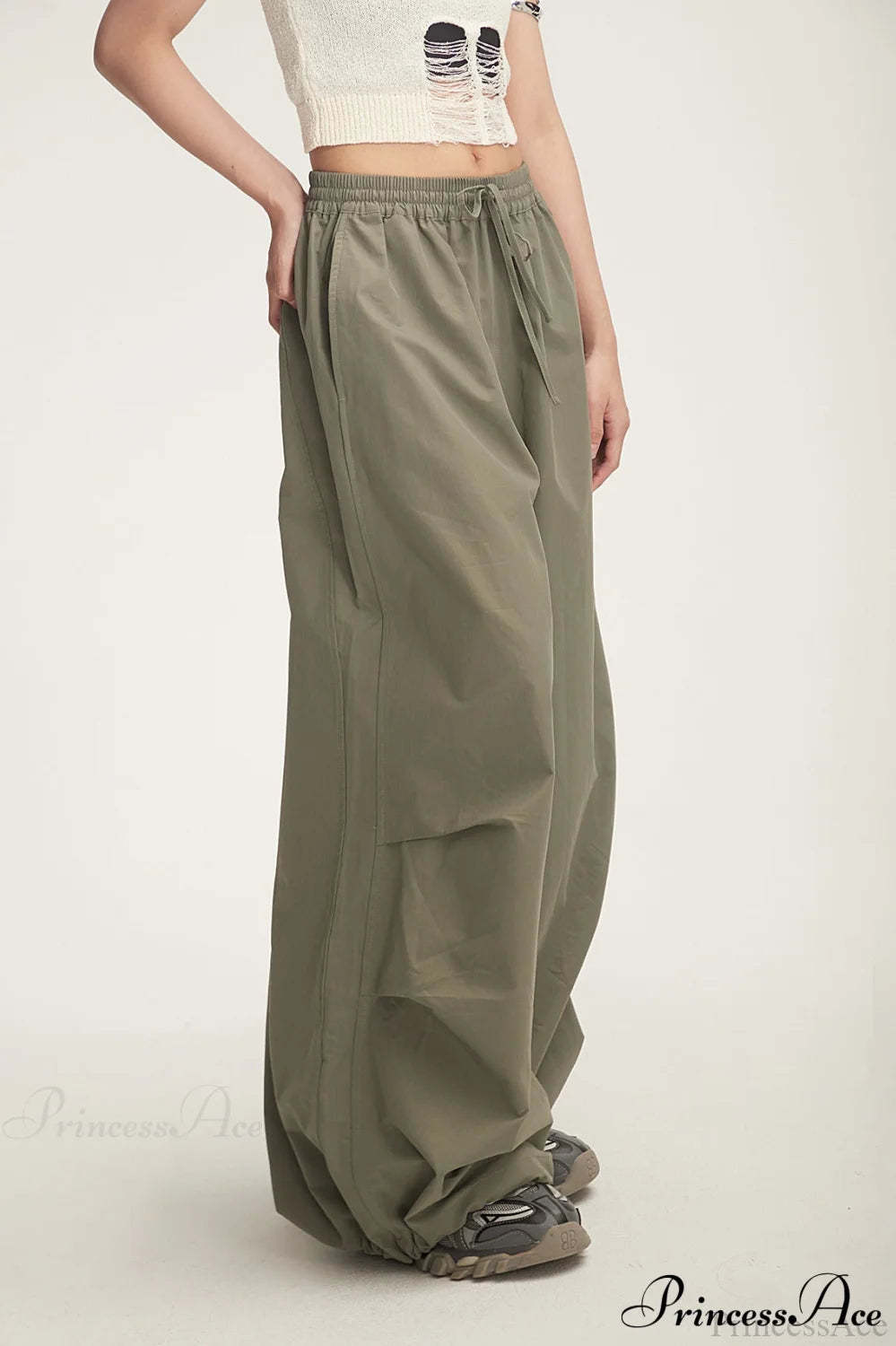 Athletic Stretchy Waist Relaxed Cargo Pants
