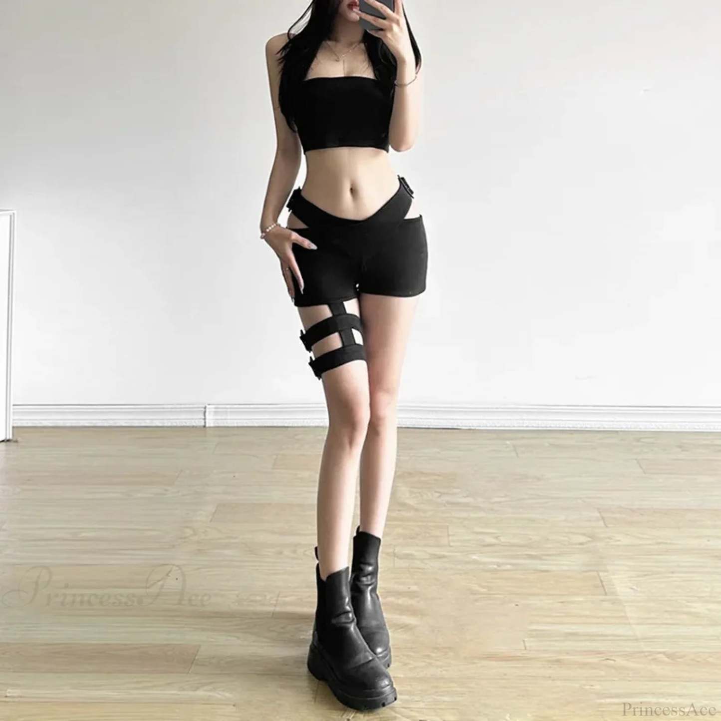 Baring Waist Elastic Black Short Black / S