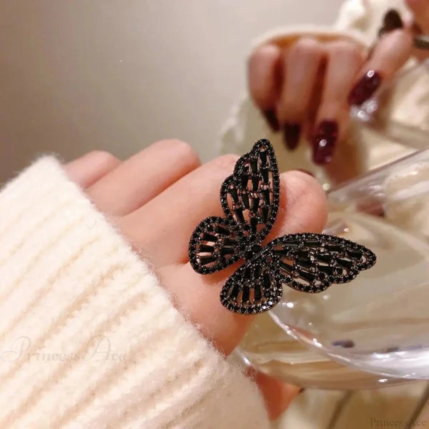 Big Butterfly Medieval Ring black