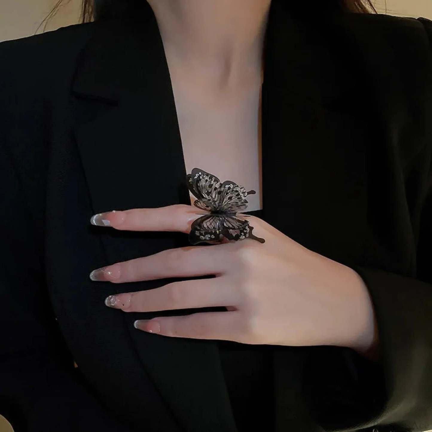 Big Butterfly Medieval Ring black2