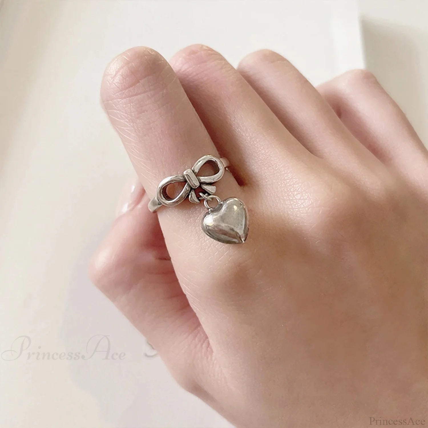 Bow Affection Pendant Gothic Circle