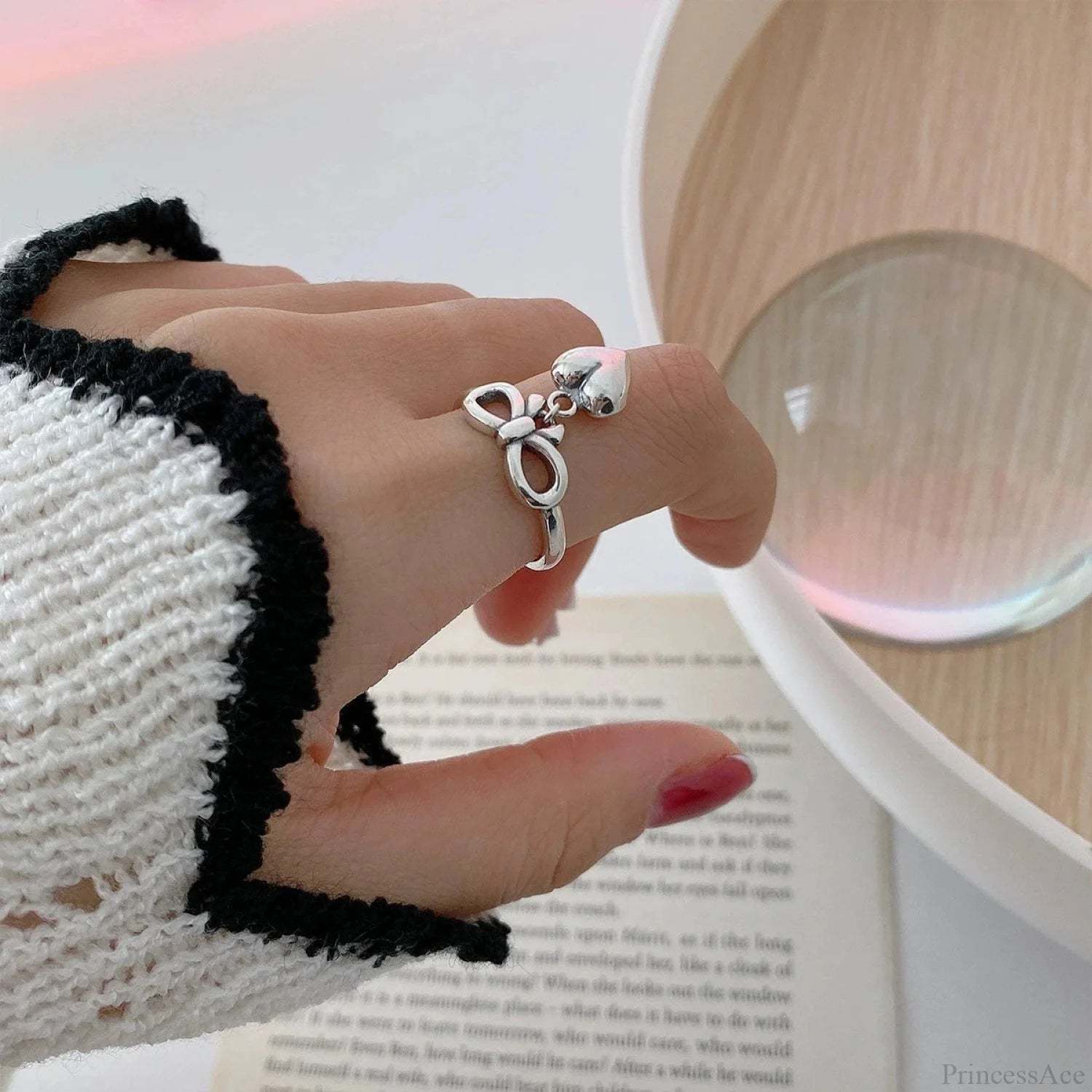 Bow Affection Pendant Gothic Circle sliver02