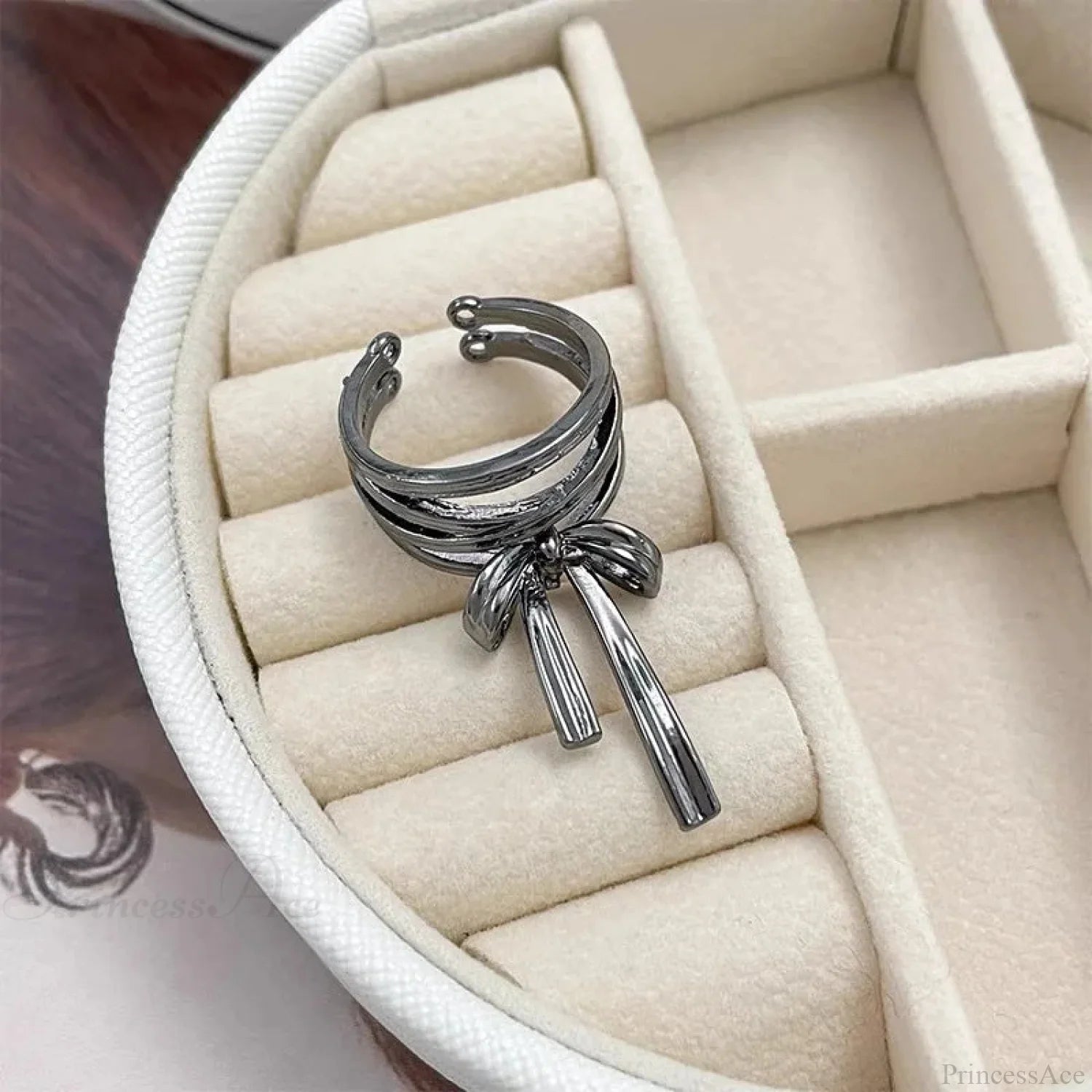 Bow Ribbon Gothic Adjustable Ring