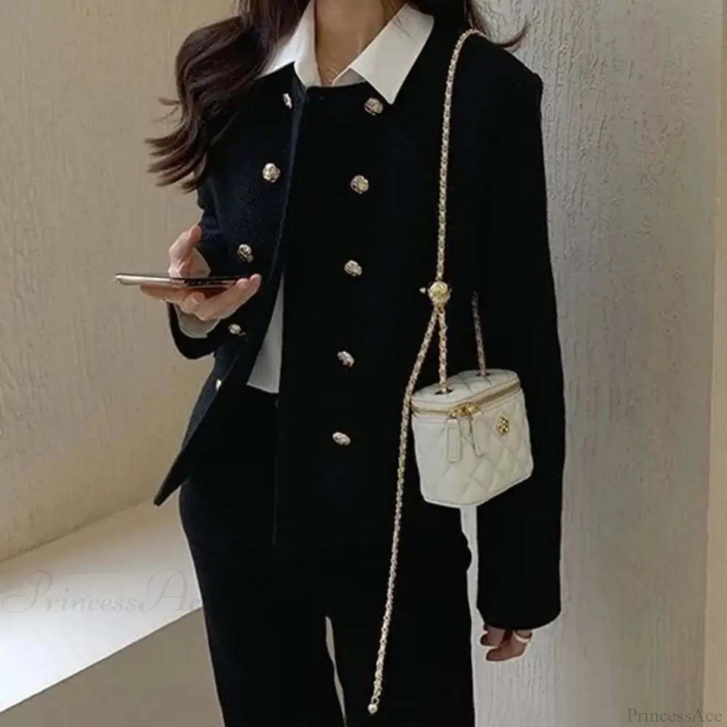 Camellia Rhombus Chain Bucket Crossbody crossbody-250126