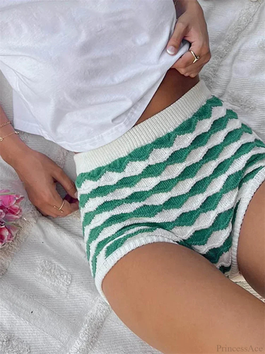 Contrast Color Knit Lounge Short short-250223